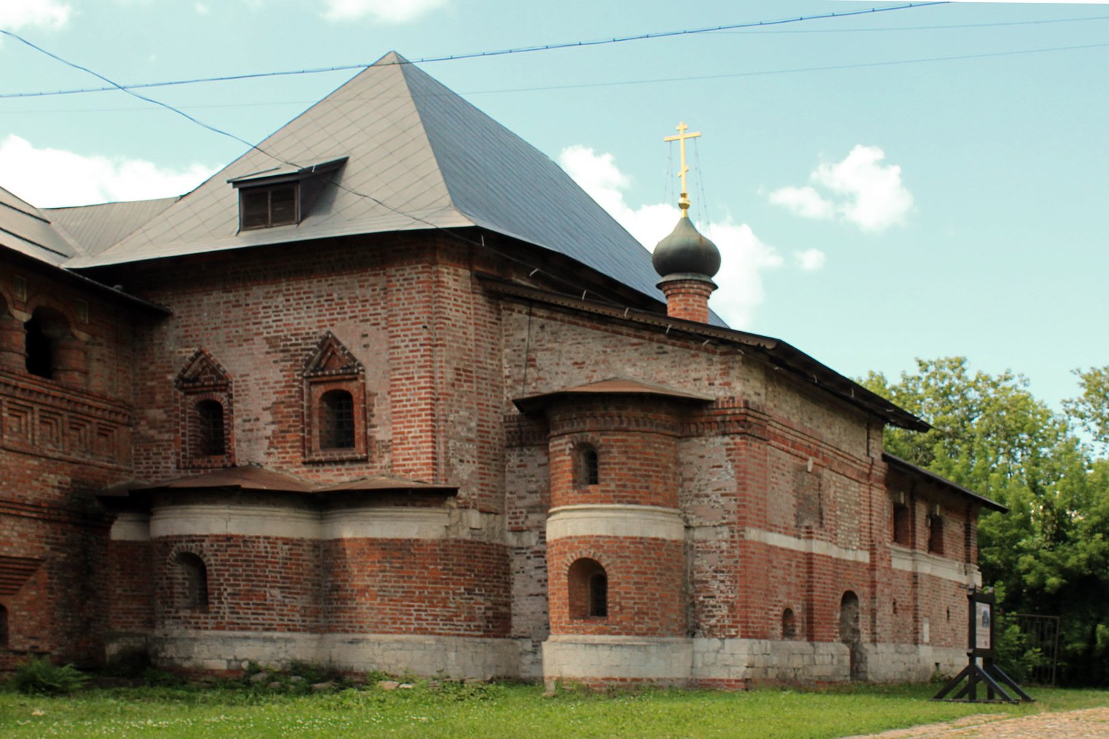 Храм на Крутицком подворье