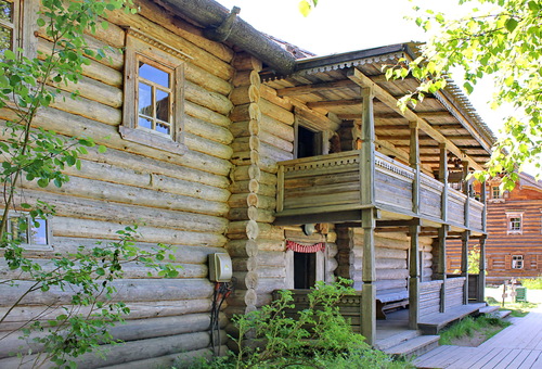 Мандроги,дом в старой деревне