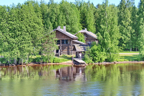 на берегу реки Свири