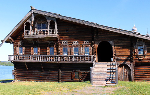 крестьянский дом в Кижах