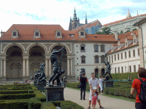 Прага