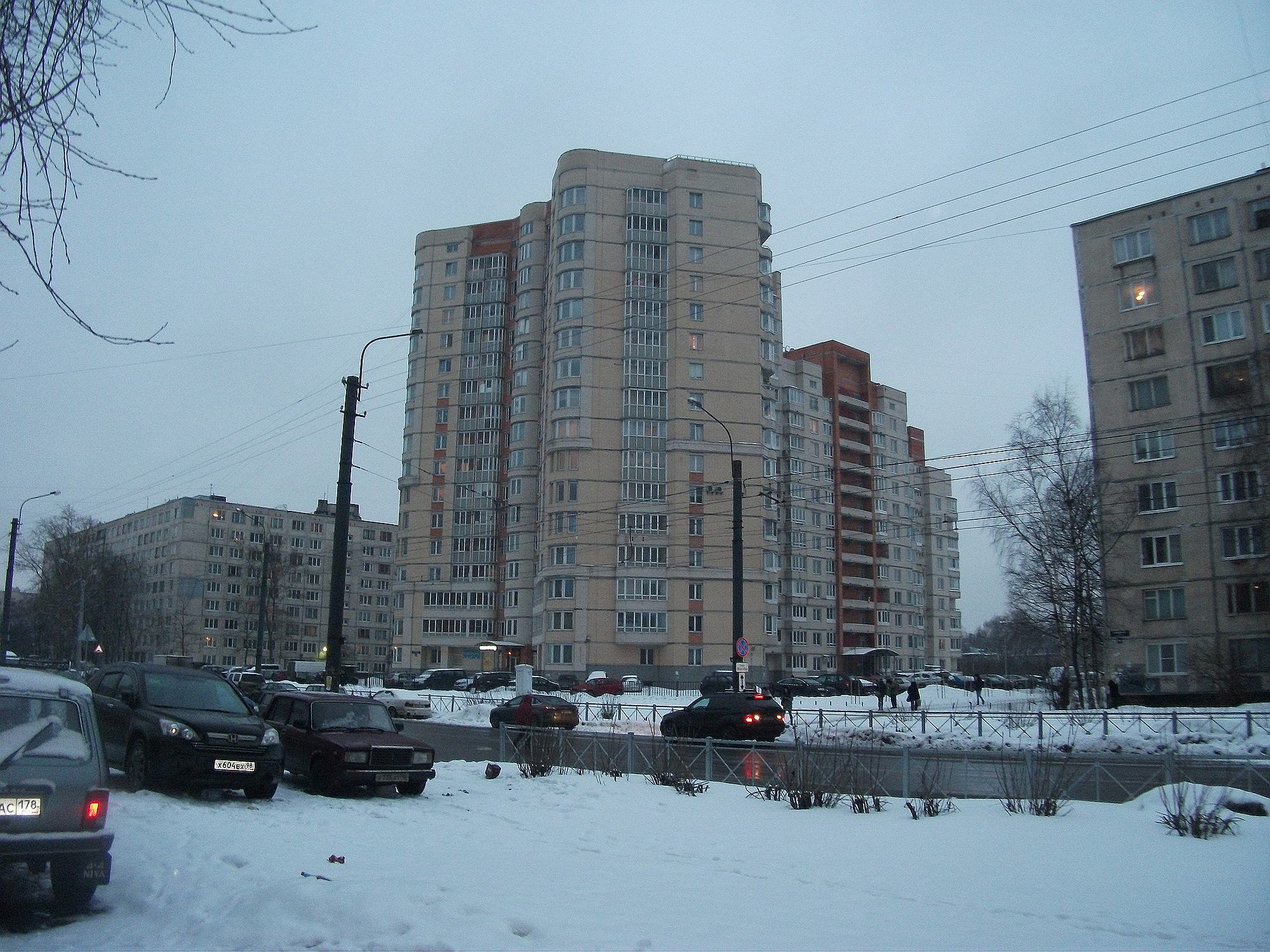 Будапештская ул. 7