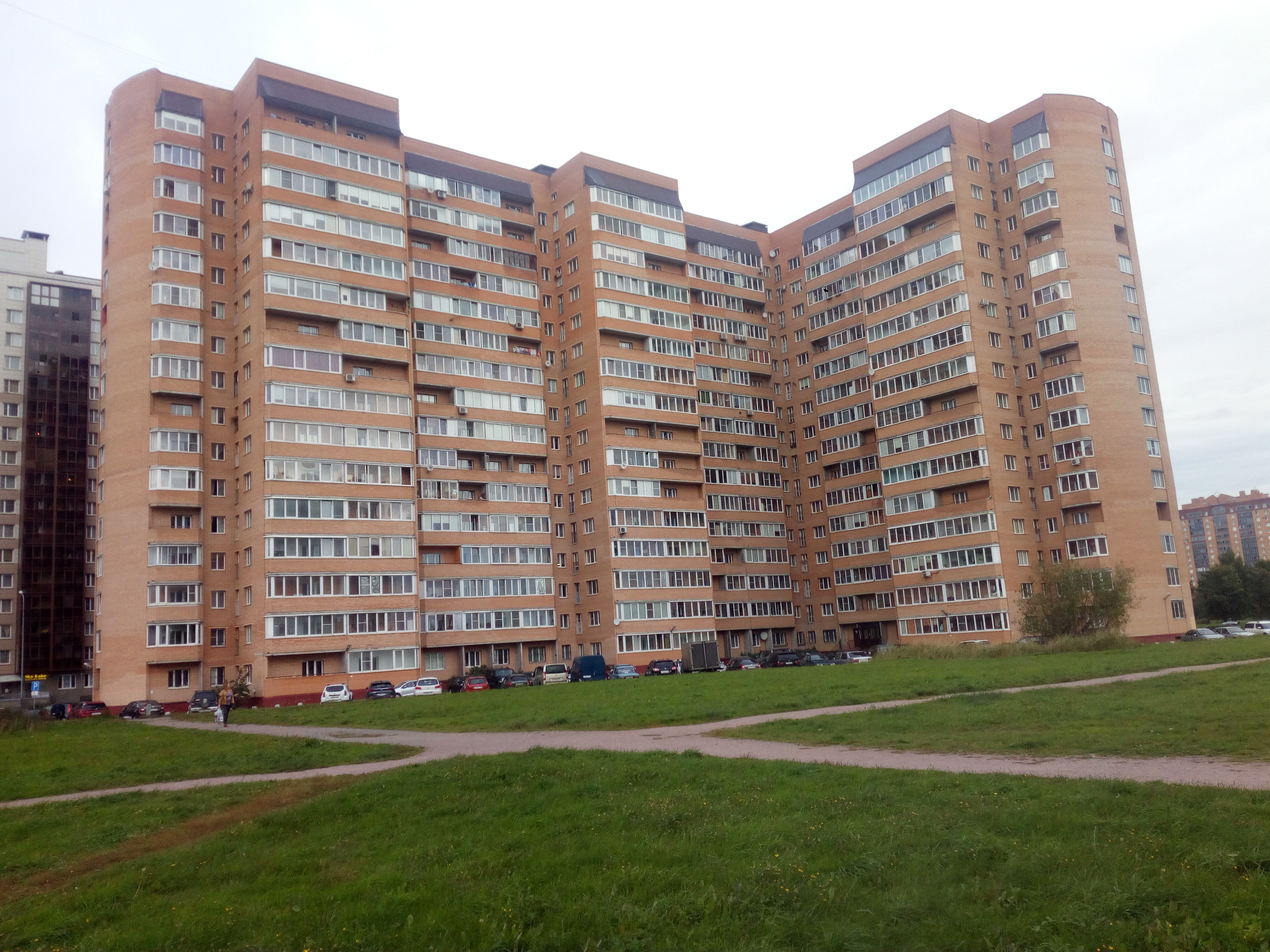 Загребский бульвар 15