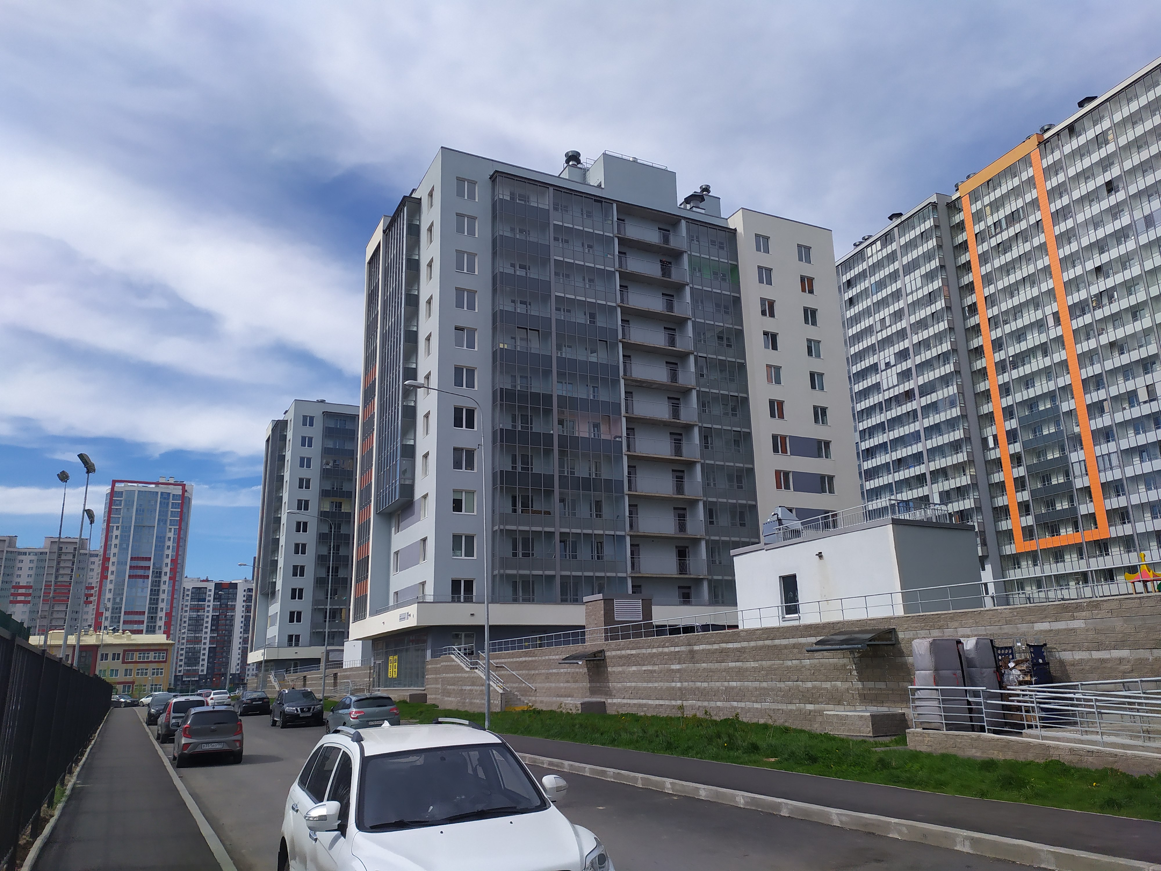 ул. Маршала Захарова 70к1с2, парадная 2