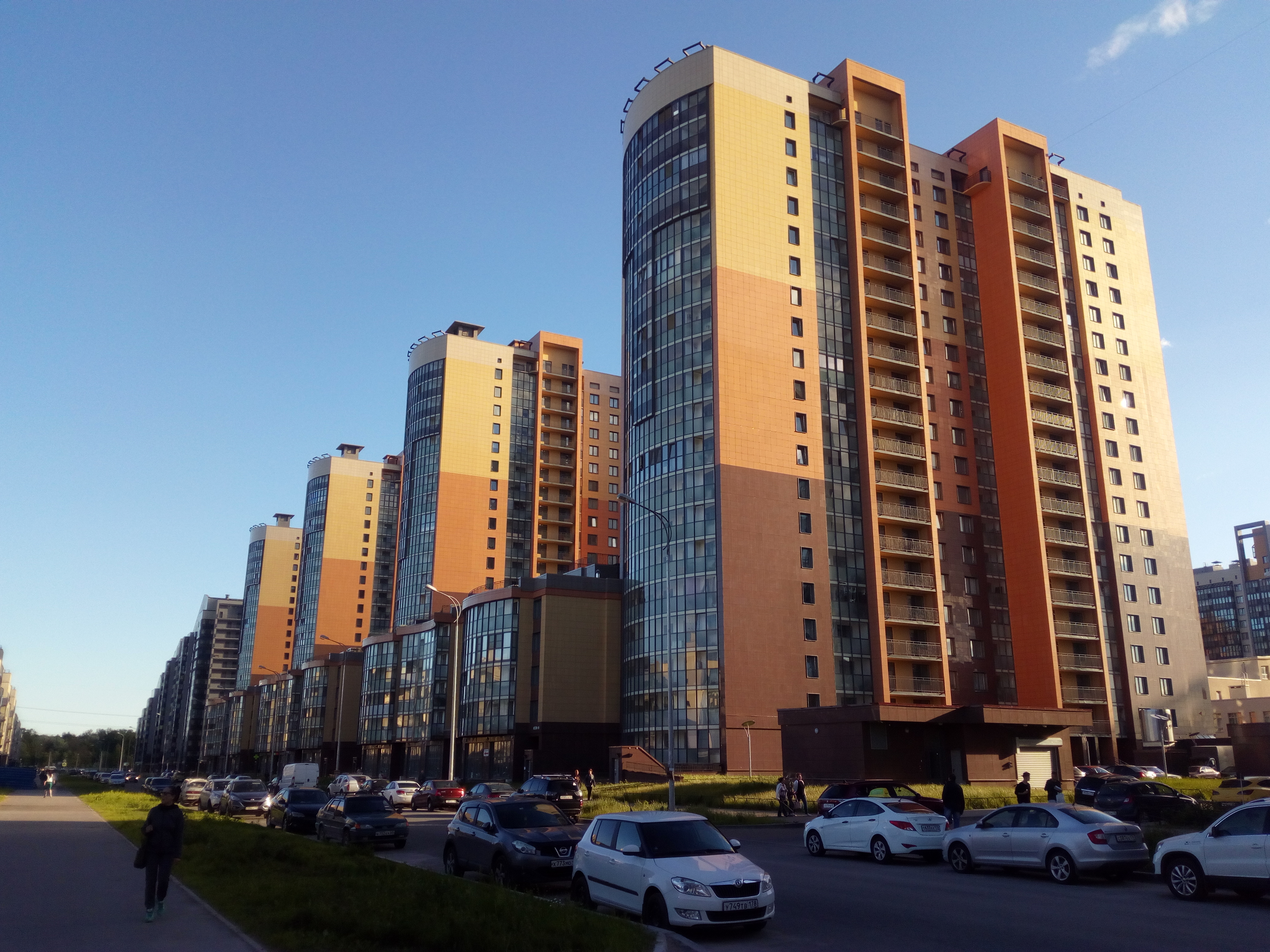 ул. Катерников 7, парадные 16-17
