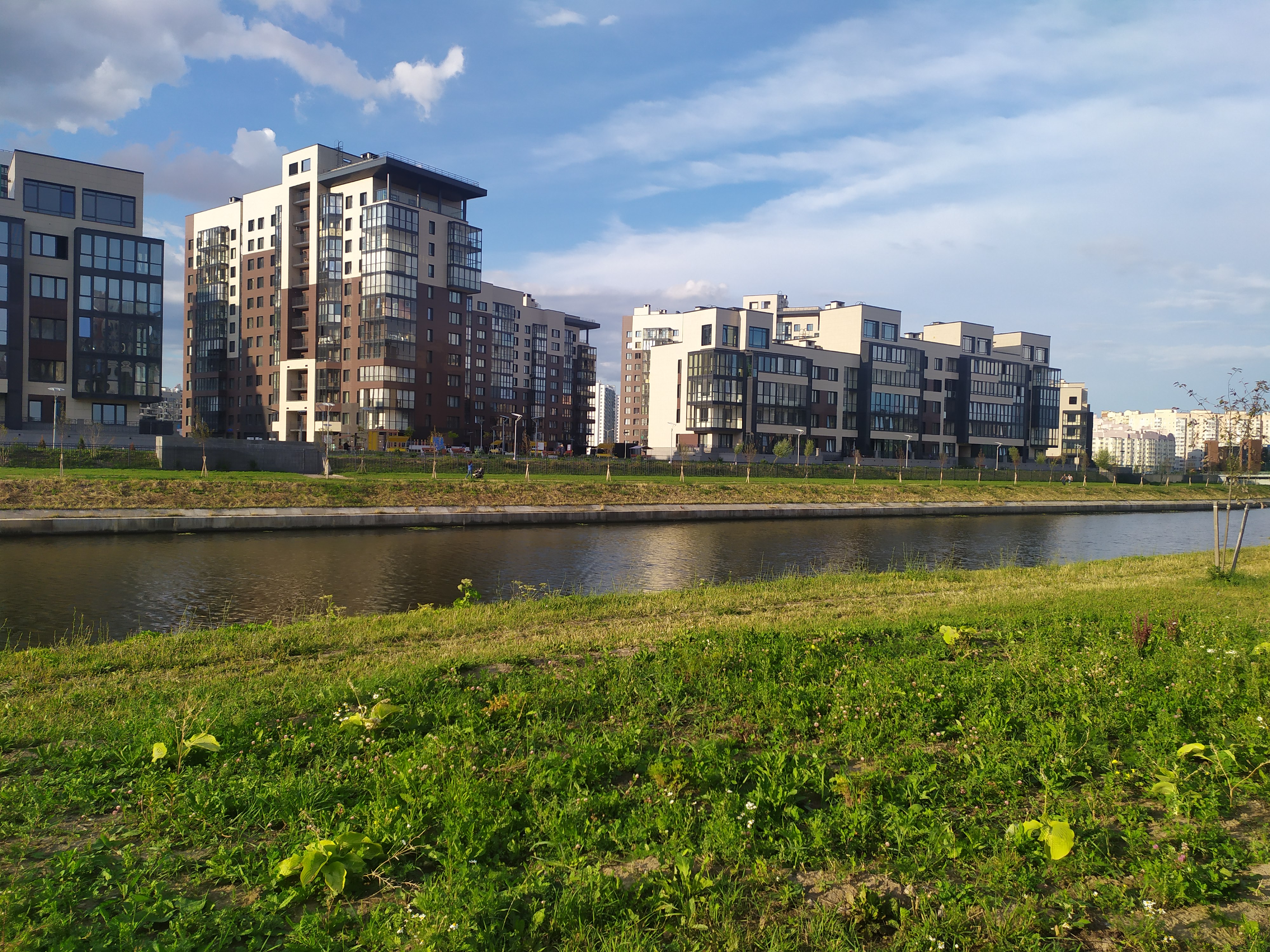 пр. Героев 30