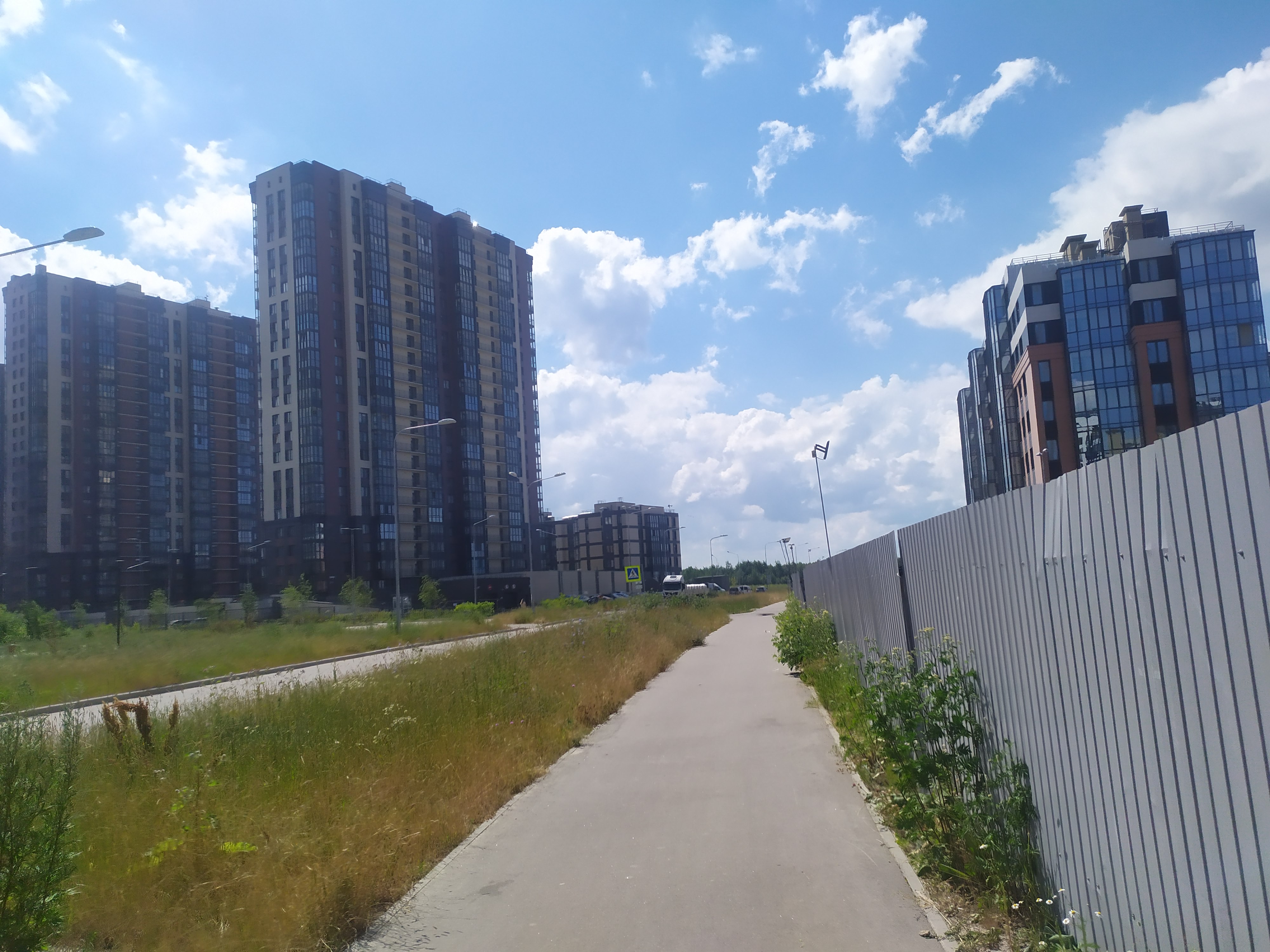 пр. Героев 35, парадные 1-2 пр. Героев 35, парадные 1-2