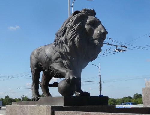 Лев