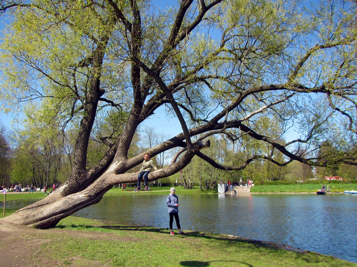 Казань весна парки