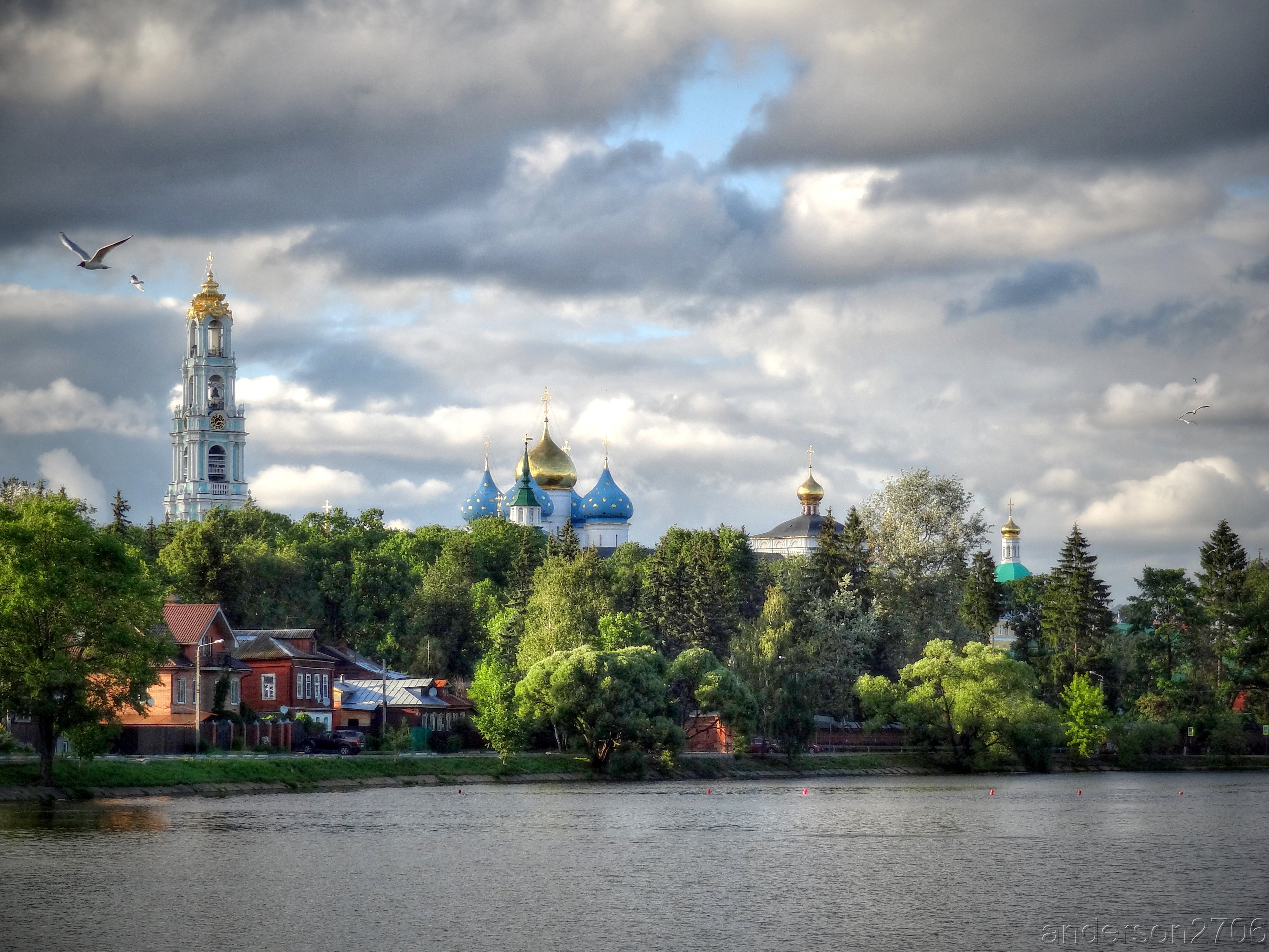 Лучшее сергиев посад. Троице-Сергиева Лавра пруд. Сергиев Посад природа. Троице-Сергиева Лавра на рассвете. Сергиев Посад пруд у Лавры.