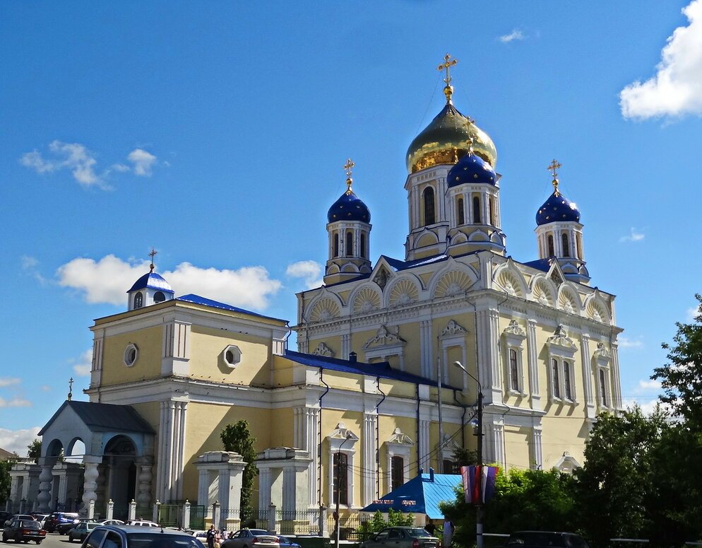 Вознесенский храм. Вознесенский кафедральный собор Елец. Кафедральный собор Вознесения Господня г. Елец. Липецкая область Вознесенский собор. Вознесенский собор Елец Константин тон.