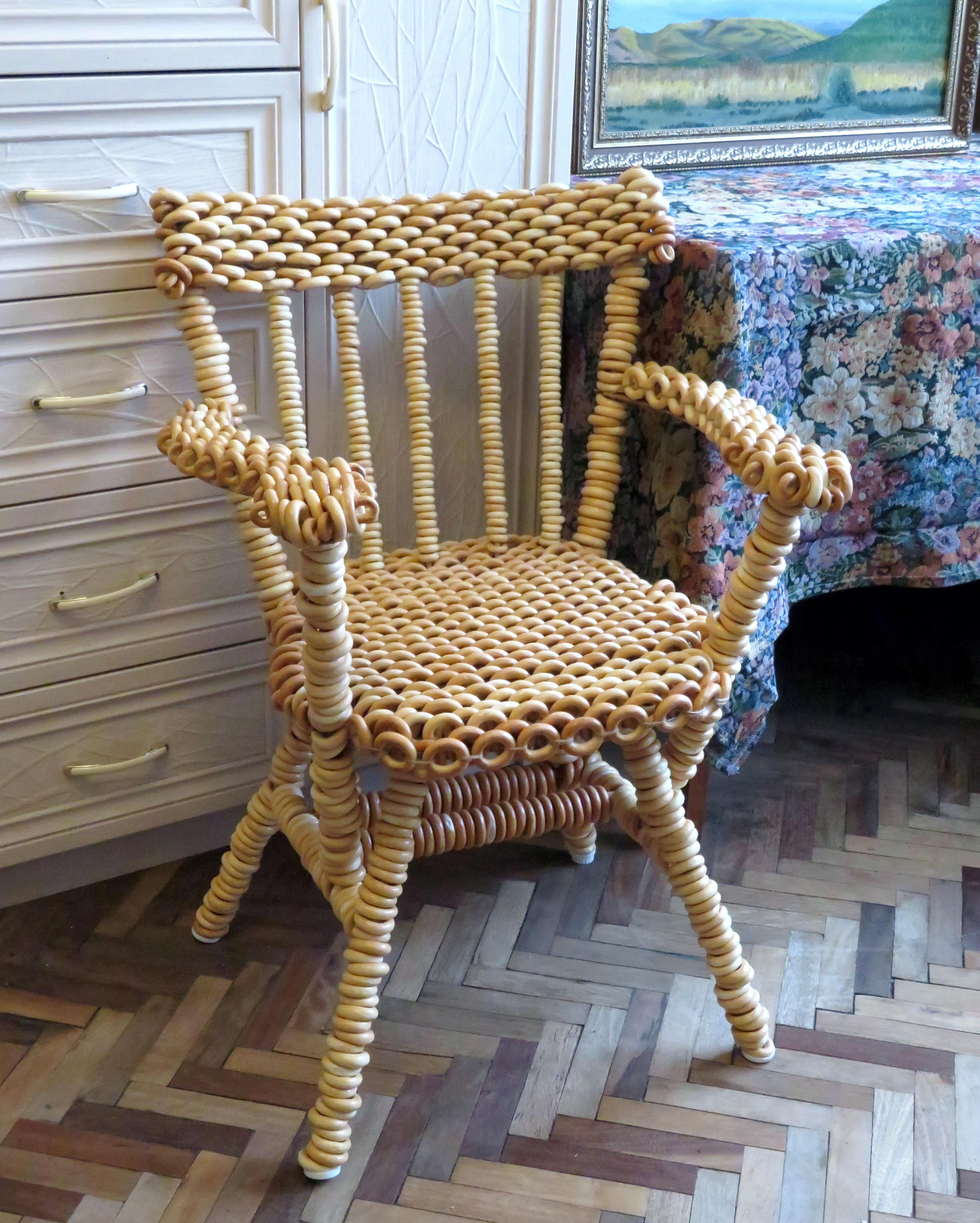 Поделка из сушек