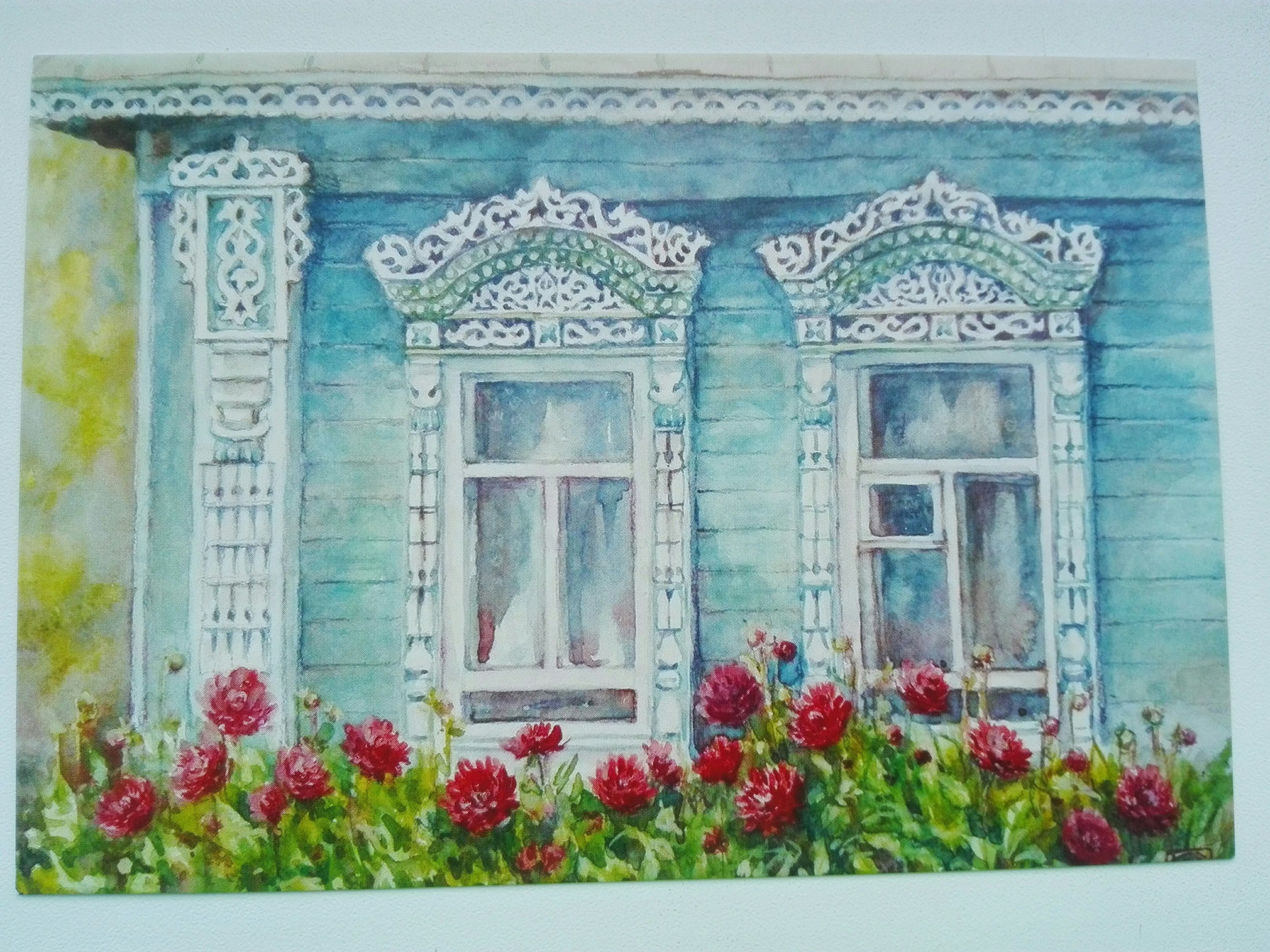 Деревенское окно с наличниками в живописи