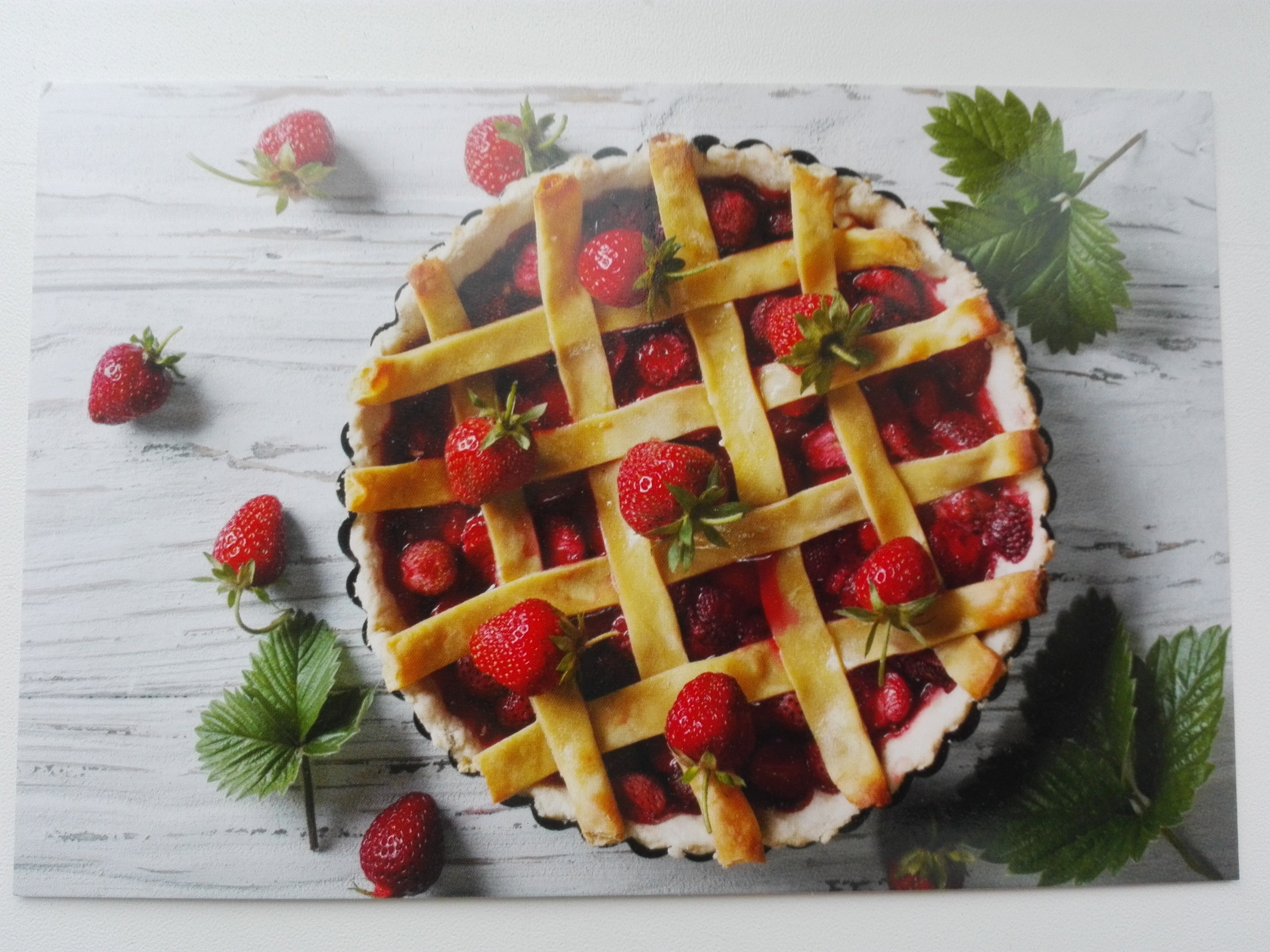 Berries on the Cake Top view