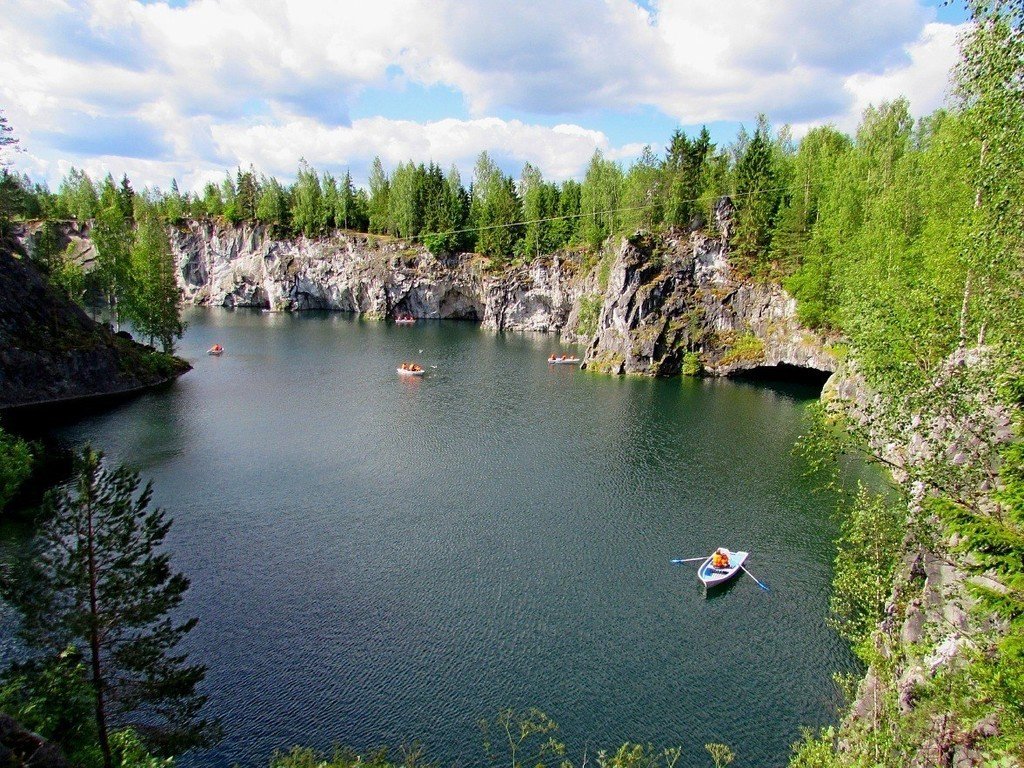 Рускеала кафе. Рускеала Карелия. Мраморный каньон Рускеала. Каньон Рускеала. Карьер Рускеала.