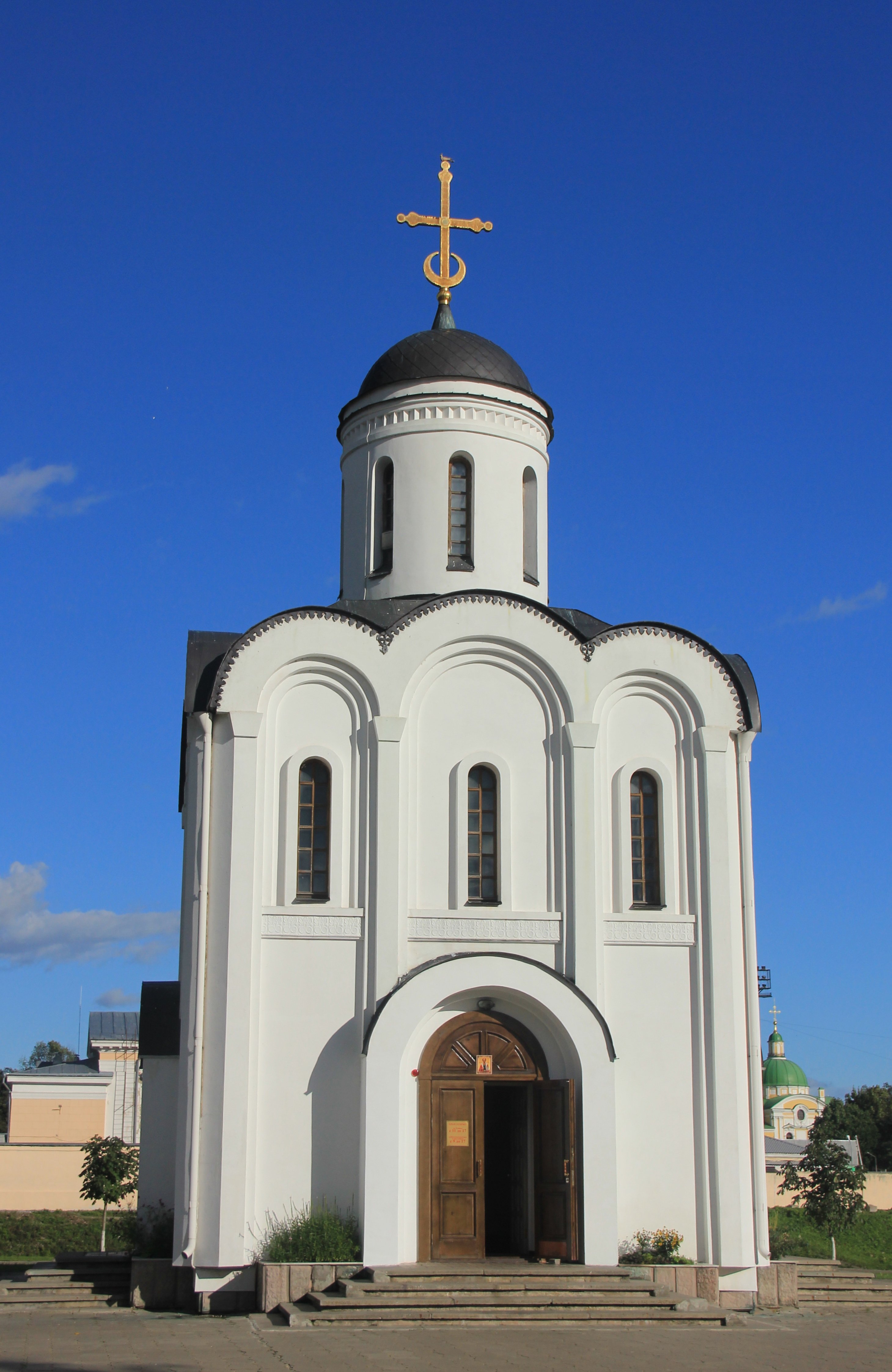 Храм михаила тверского. Церковь Михаила Тверского. Собор Михаила Тверского Тверь. Часовня князя Михаила Тверского.. Крест церкви Михаила Тверского ..Тверь.