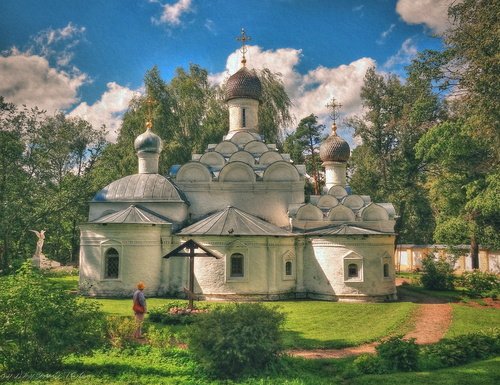 Церковь Архангела Михаила в Архангельском