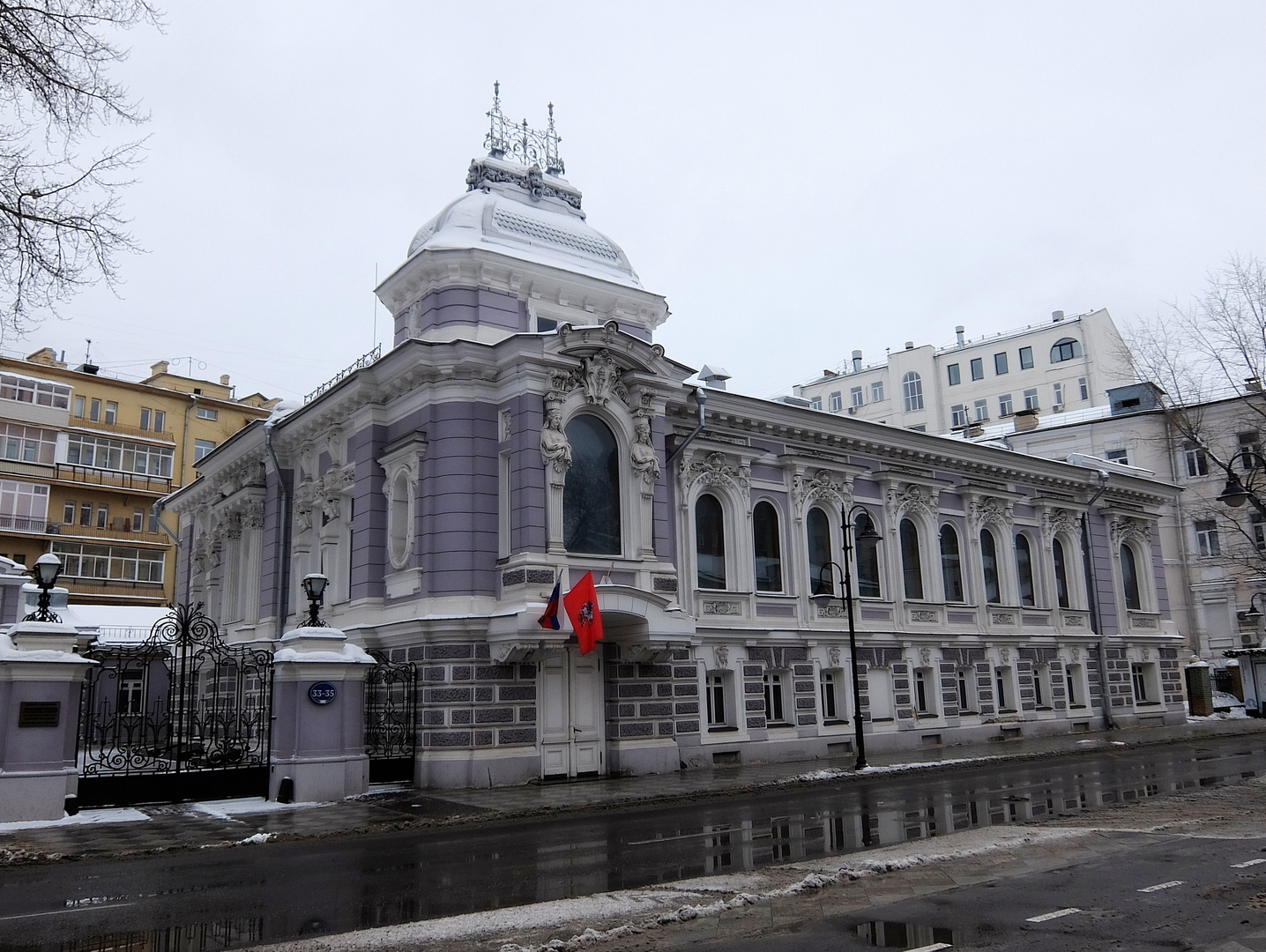 особняк в центре москвы