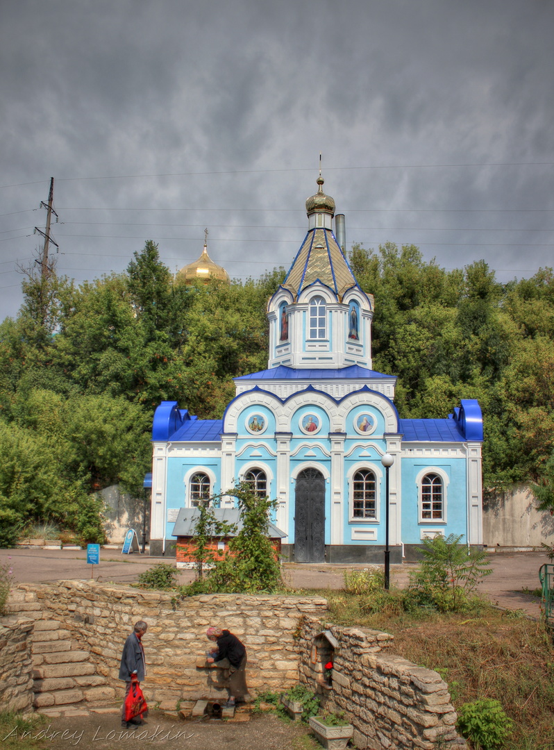 Храм живоносный источник самара. Храм Живоносный источник посёлок Нежинский. Церковь иконы Божией матери Живоносный источник Искитим. Новая Ладога храм Пресвятой Богородицы. Храм Живоносный источник в Царицыно ночь.