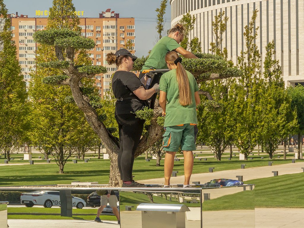 Фото людей в парке галицкого