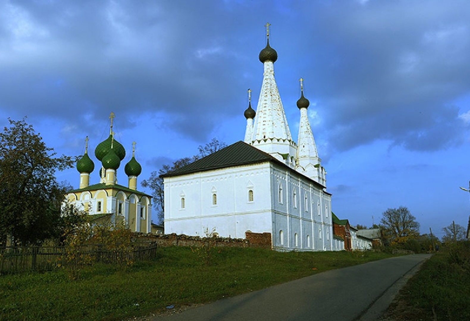 Алексеевой монастырь Углич