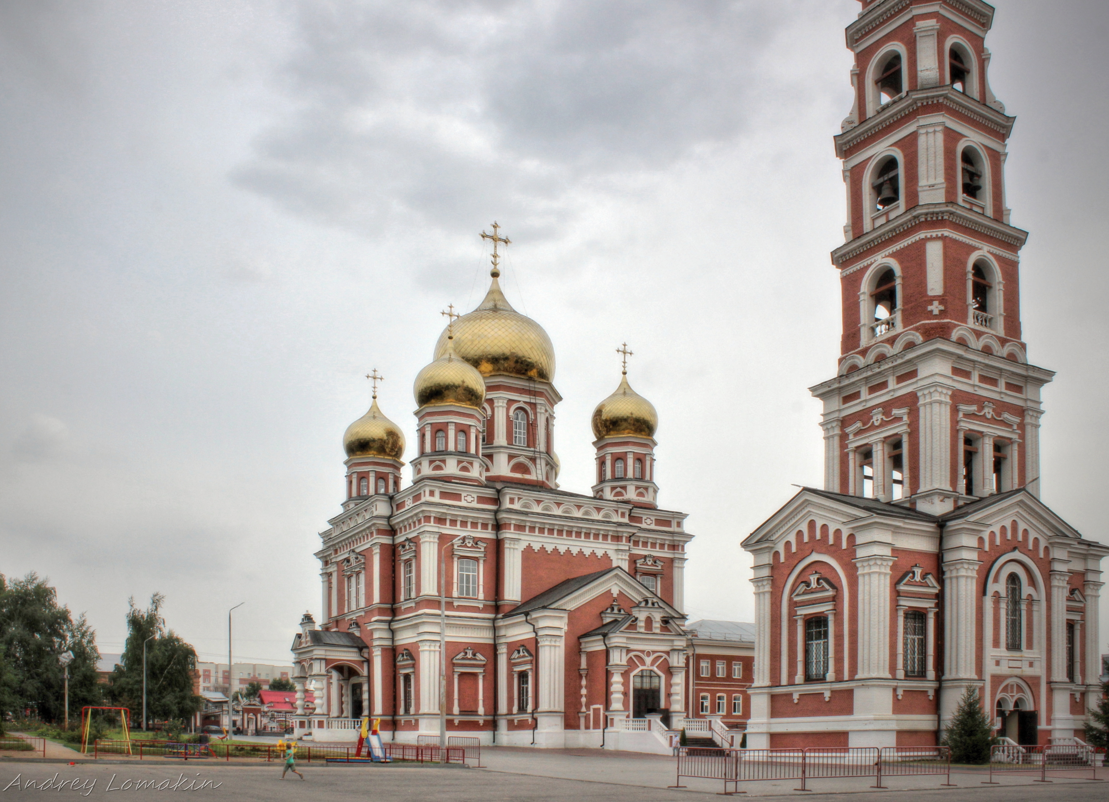 Покровский храм Саратов фото