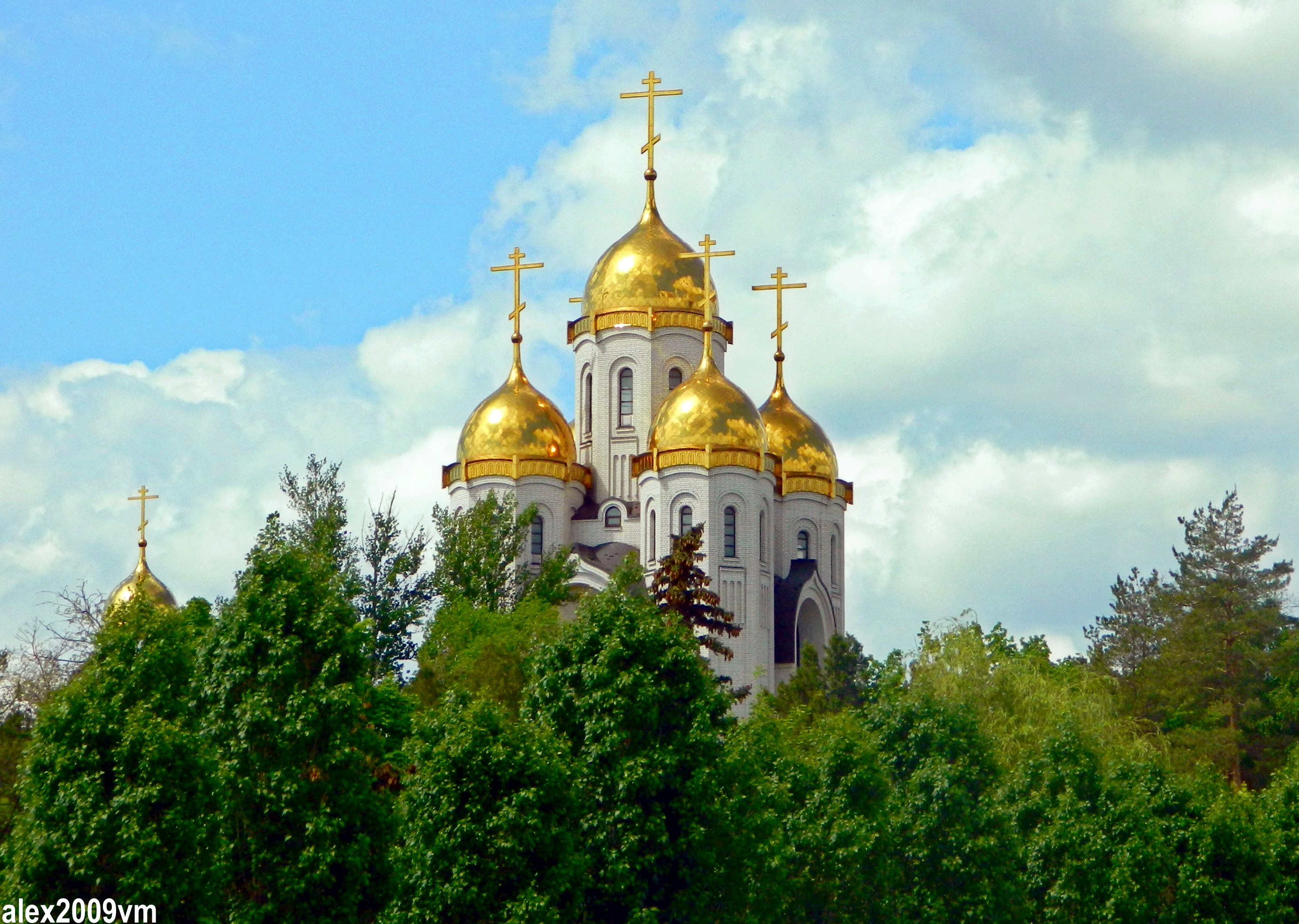 Владивосток храм на центральной площади