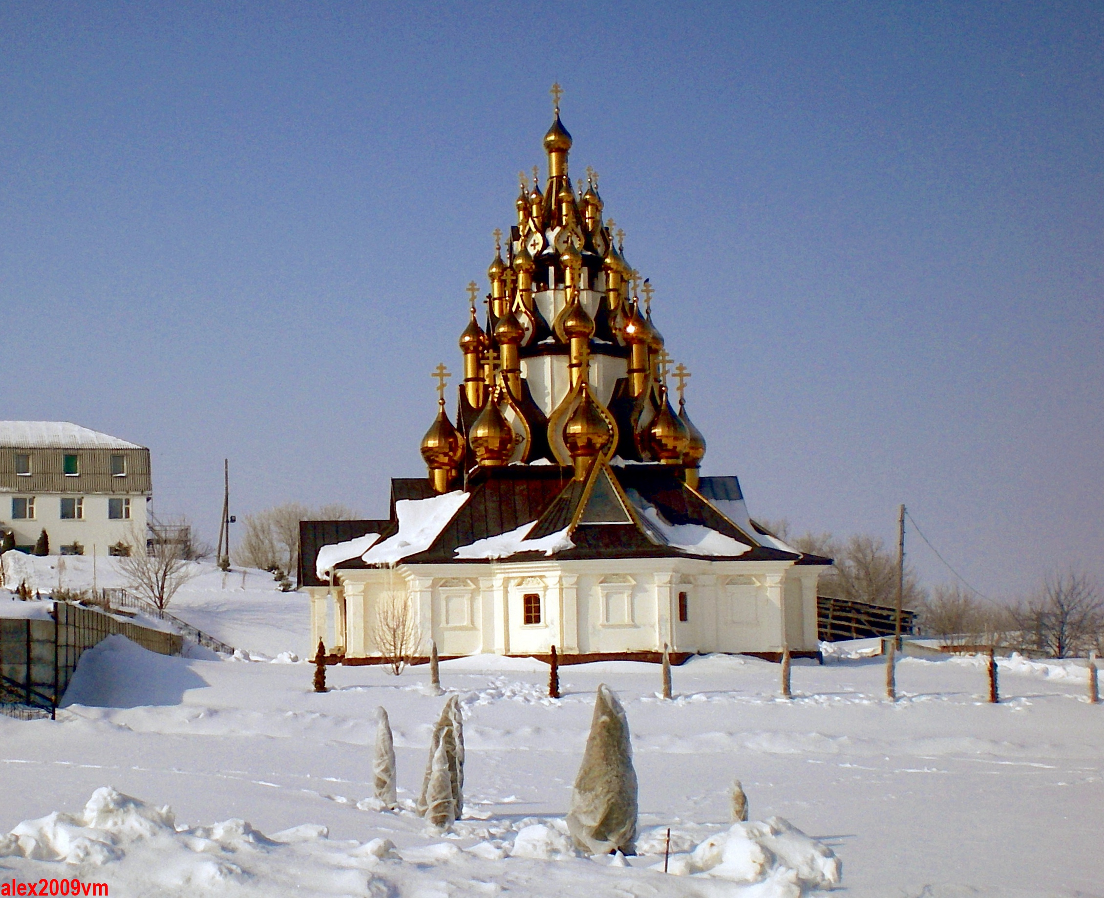 Храм с 33 куполами город Серафимович