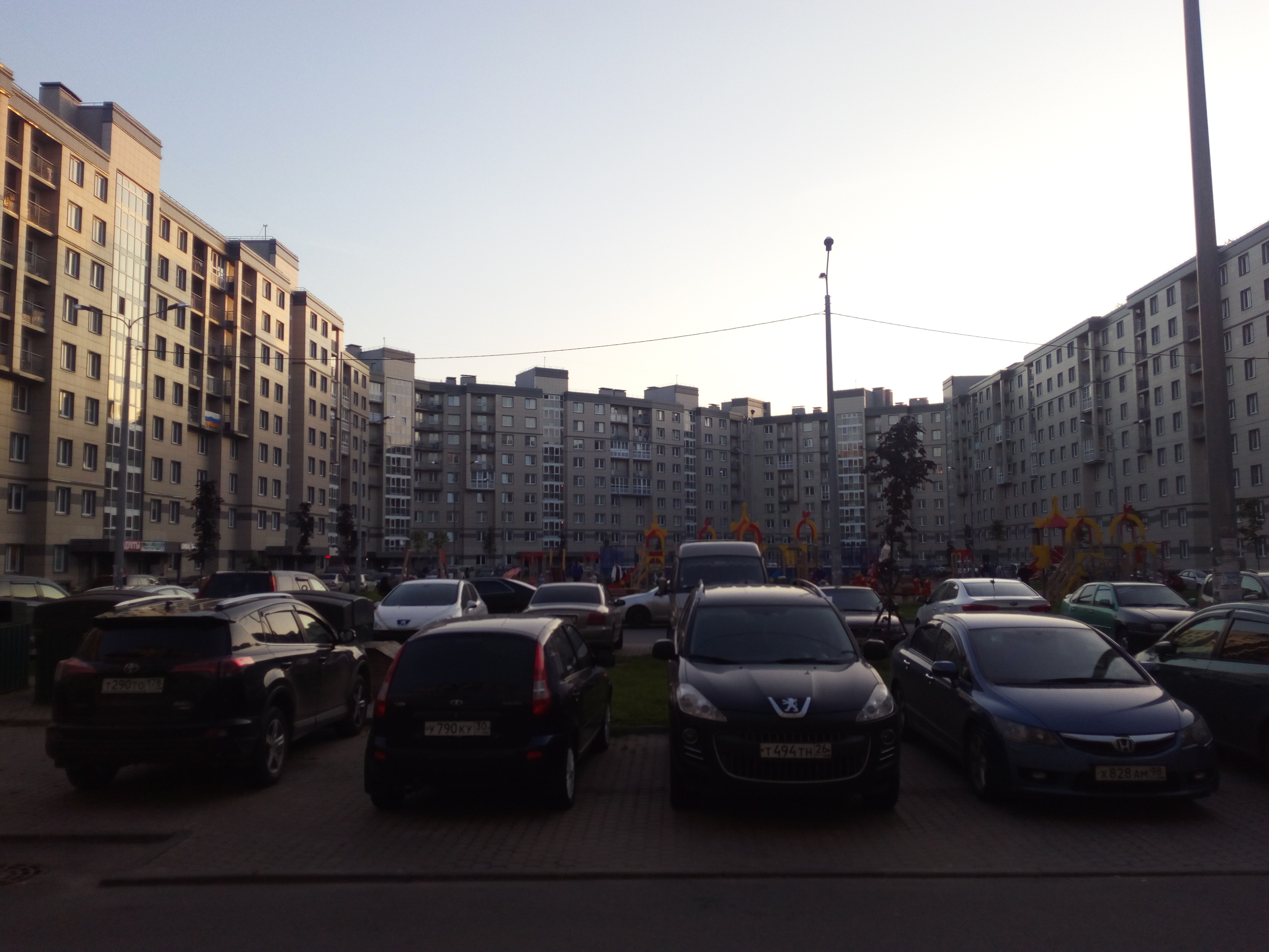 Ростовская ул. 14-16, пардные 11-22 Ростовская ул. 14-16, пардные 11-22