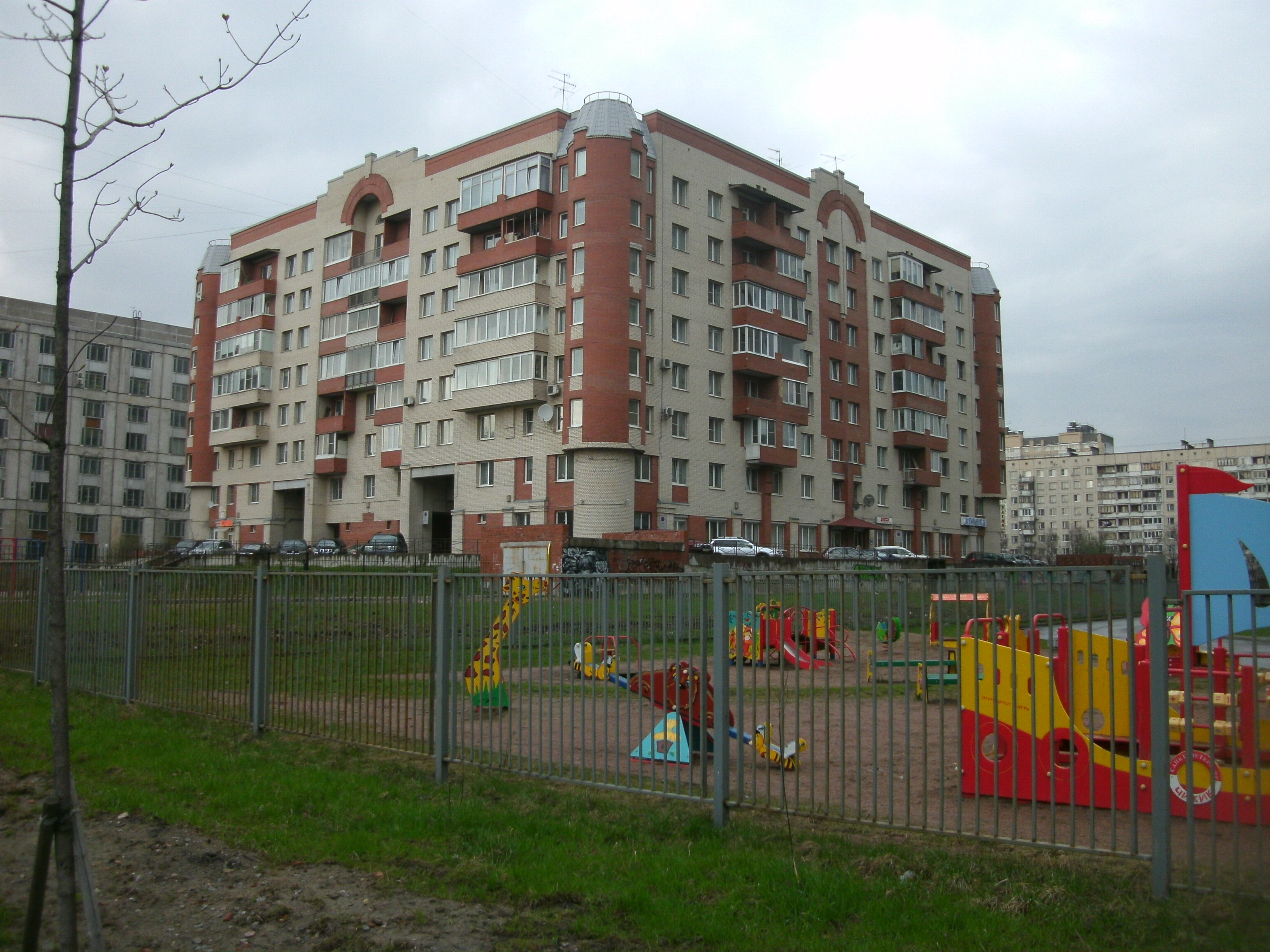 Киришская ул. 4