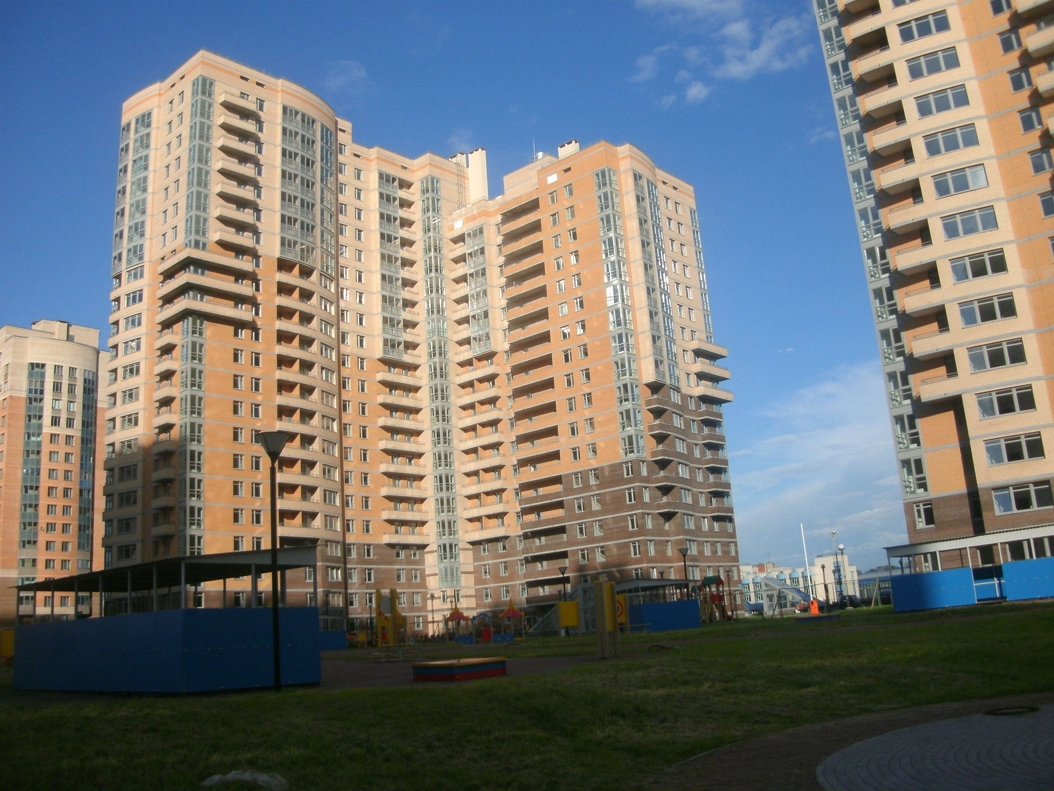 ул. Верности 17, парадные 1-3