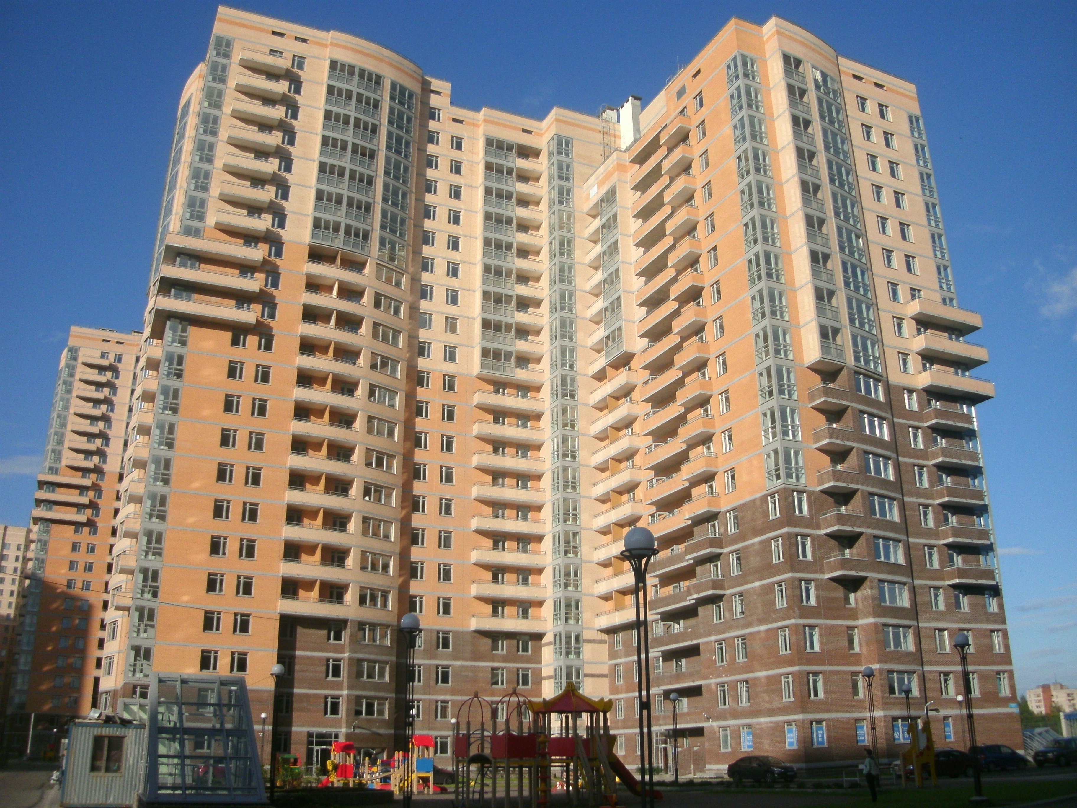 ул. Верности 17, парадные 4-6