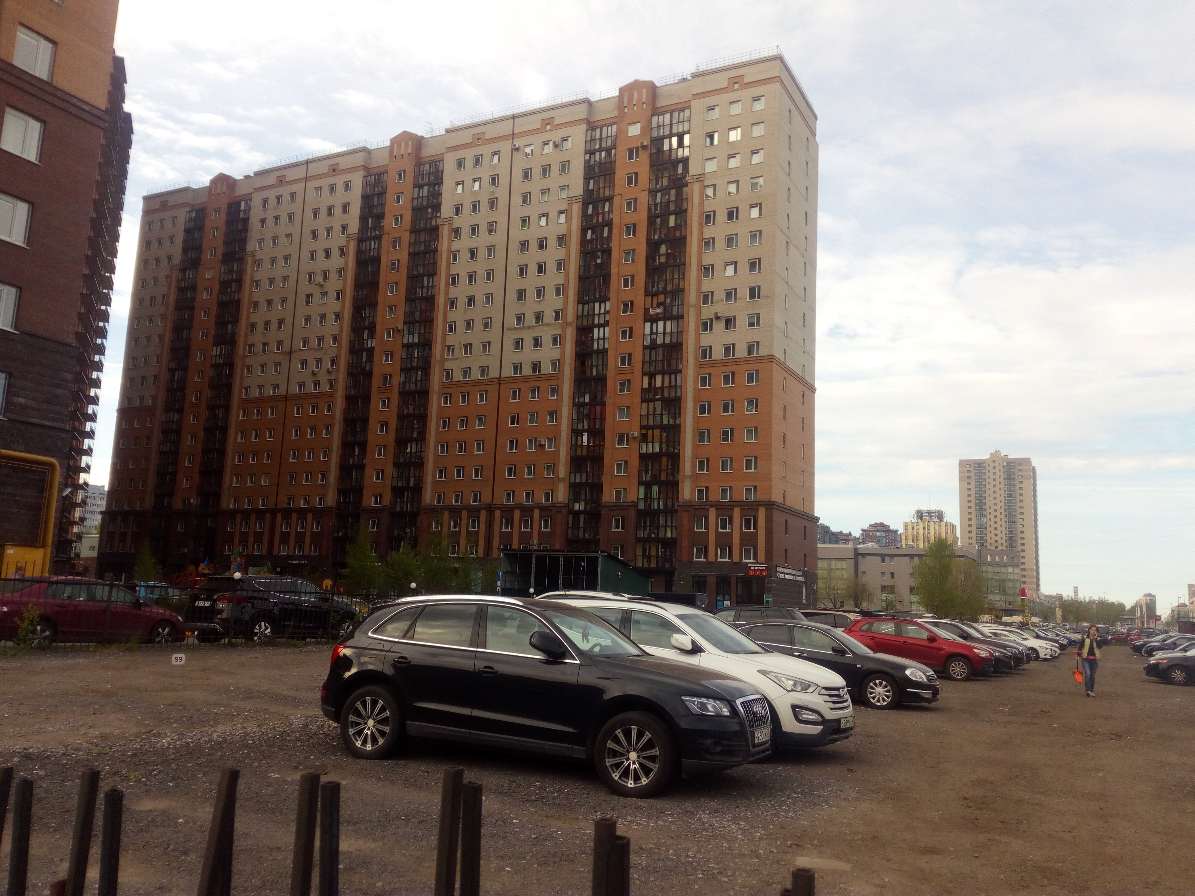 Учительская ул. 18к1