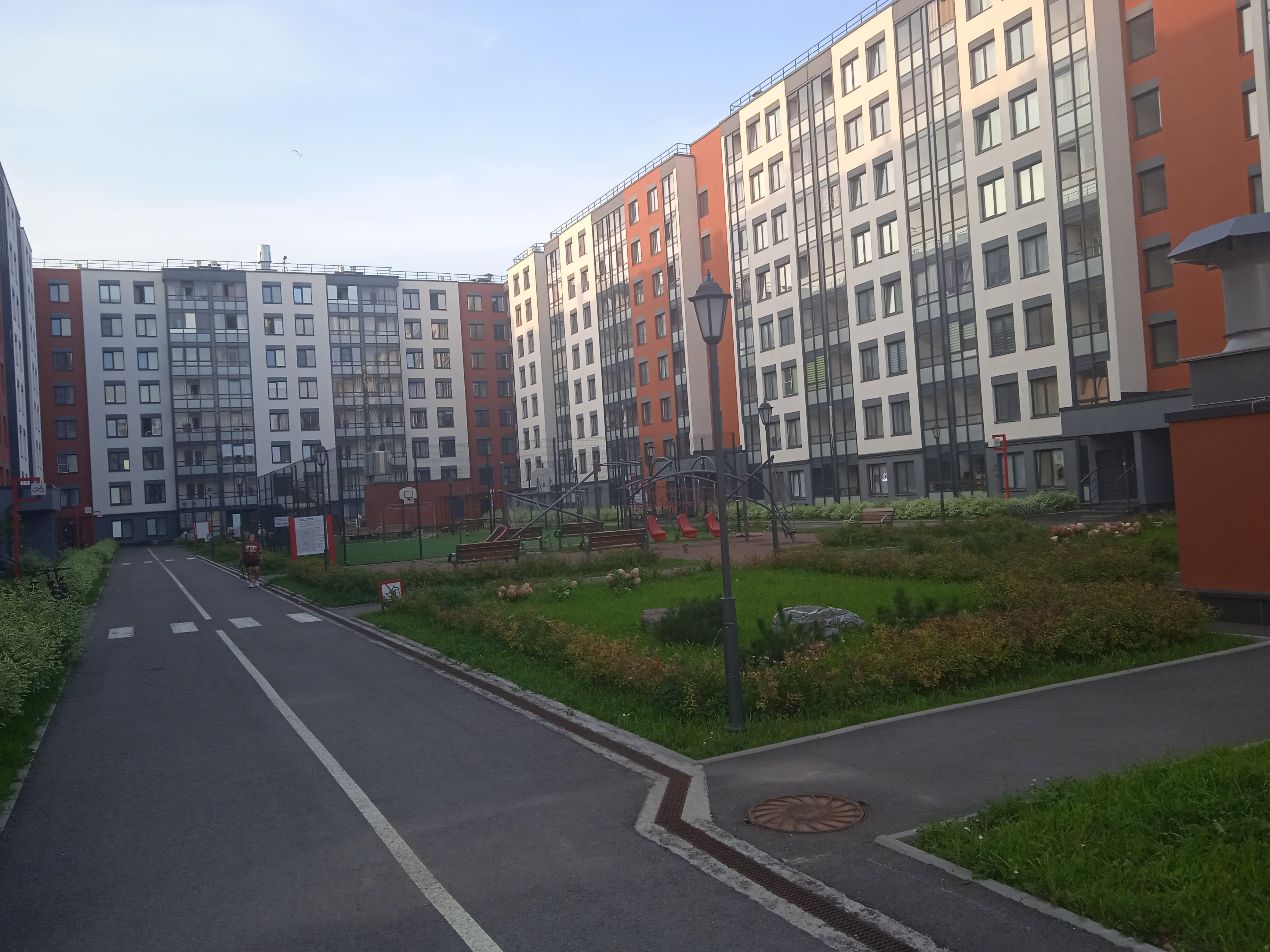 пр. Буденного 19к2, парадные 1-7