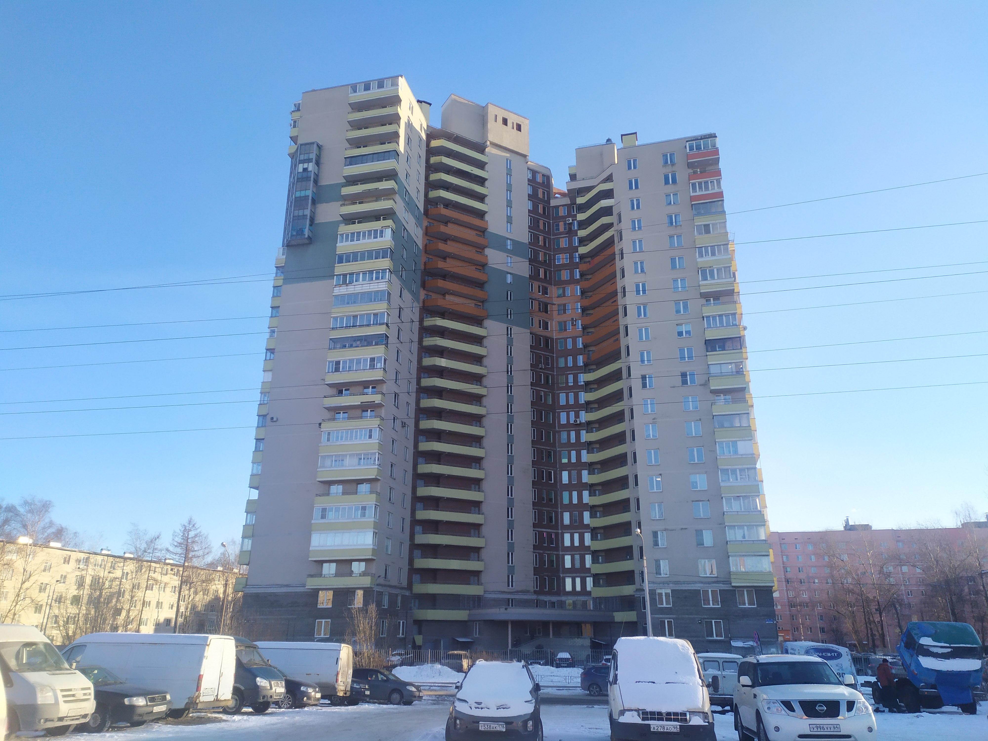 пр. Большевиков 79к4 пр. Большевиков 79к4