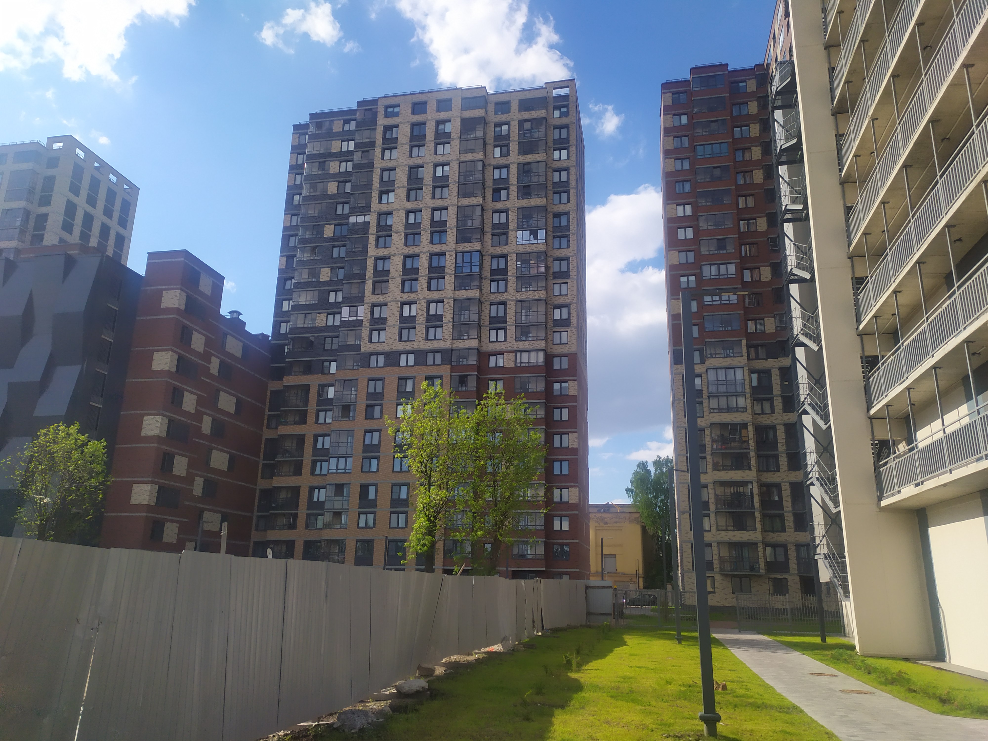 ул. Невзоровой 9, парадная 2