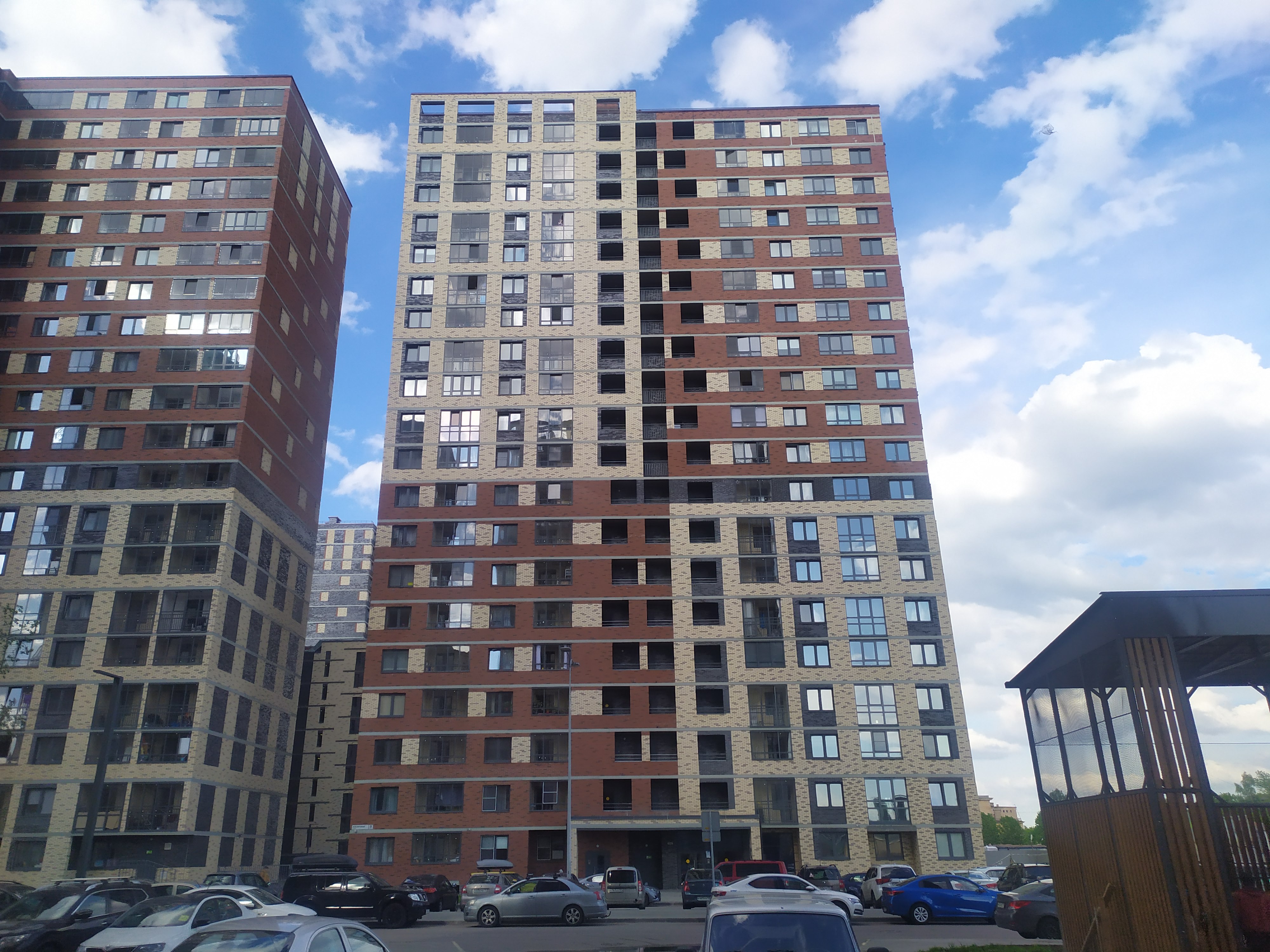 ул. Невзоровой 9, парадная 5