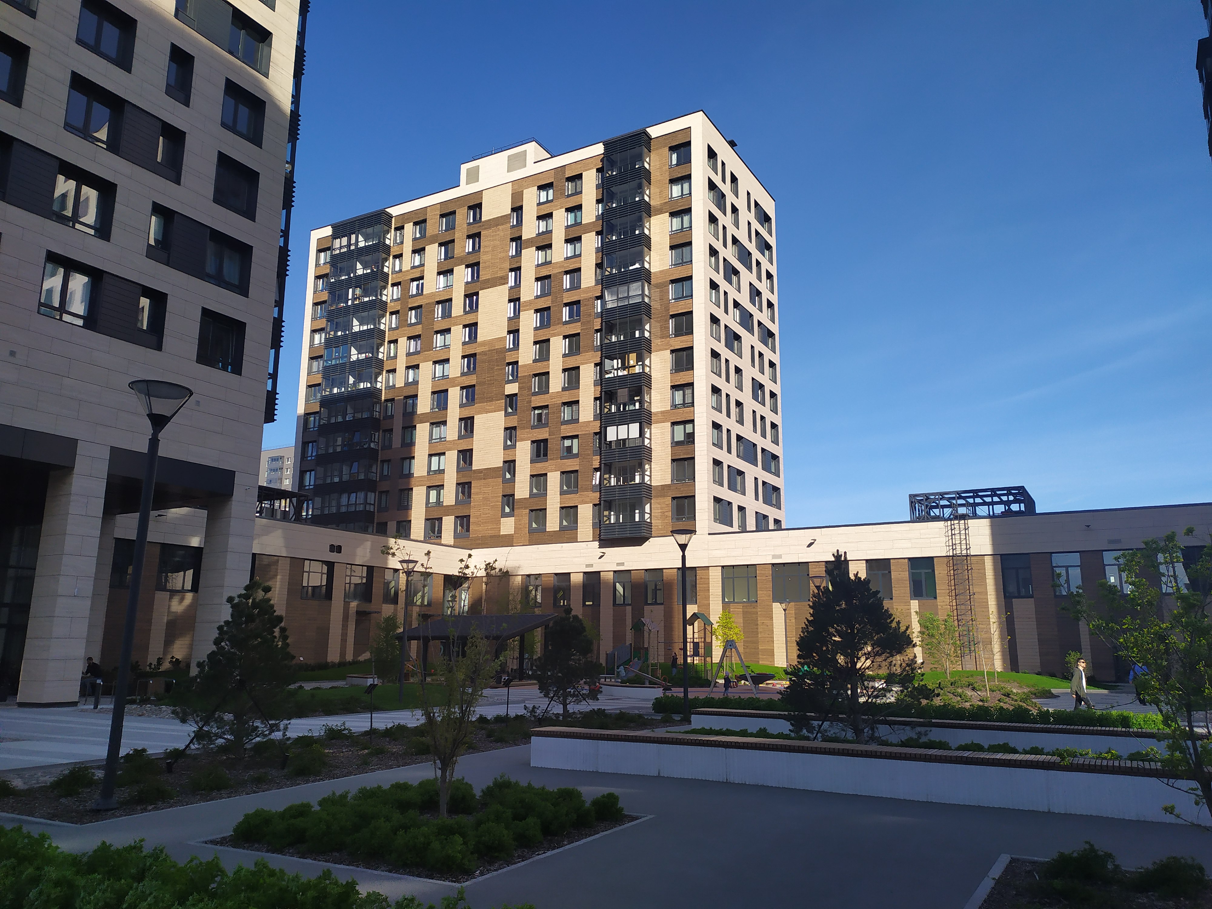 Дальневосточный пр. 12к2, парадная 2 Дальневосточный пр. 12к2, парадная 2