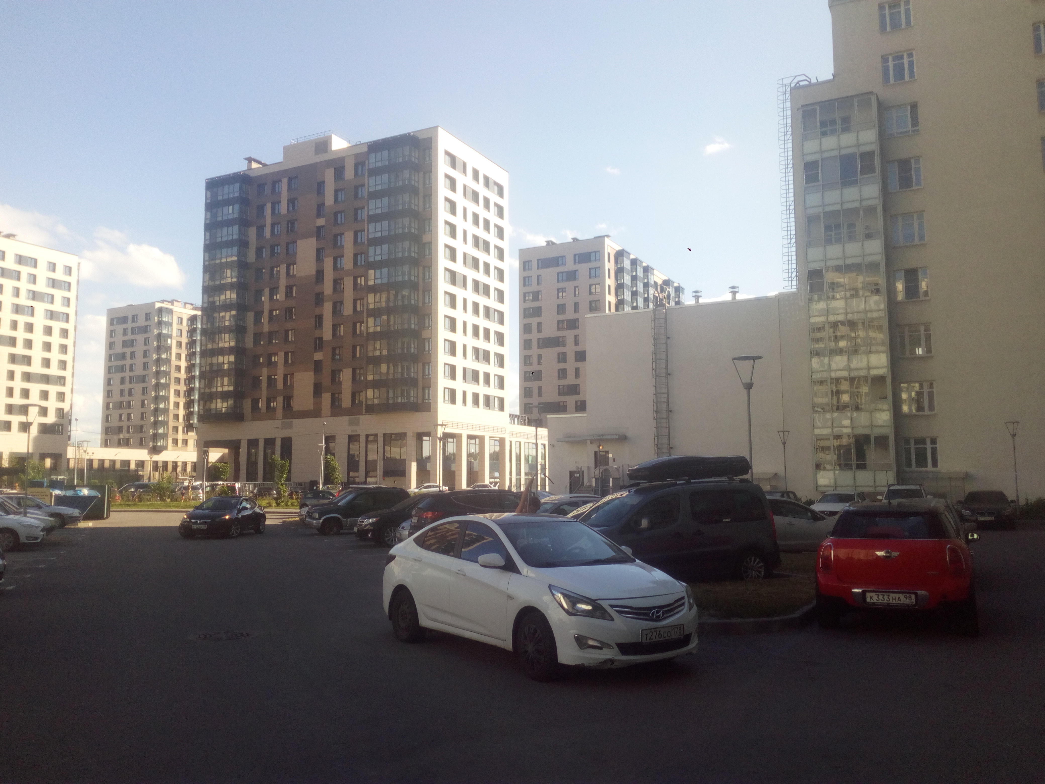 Дальневосточный пр. 12к2, парадная 7 Дальневосточный пр. 12к2, парадная 7