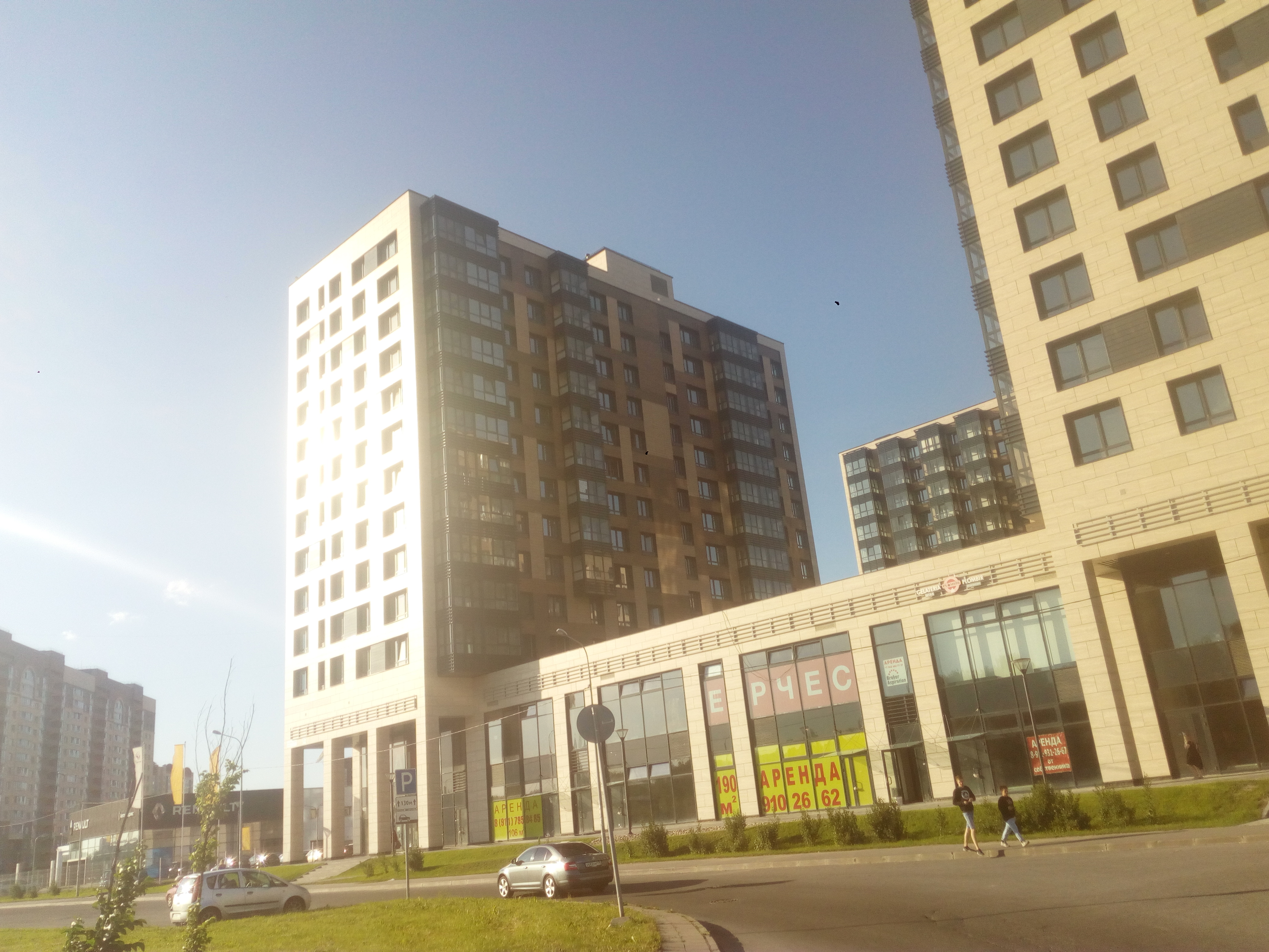 Дальневосточный пр. 12к2, парадная 6 Дальневосточный пр. 12к2, парадная 6