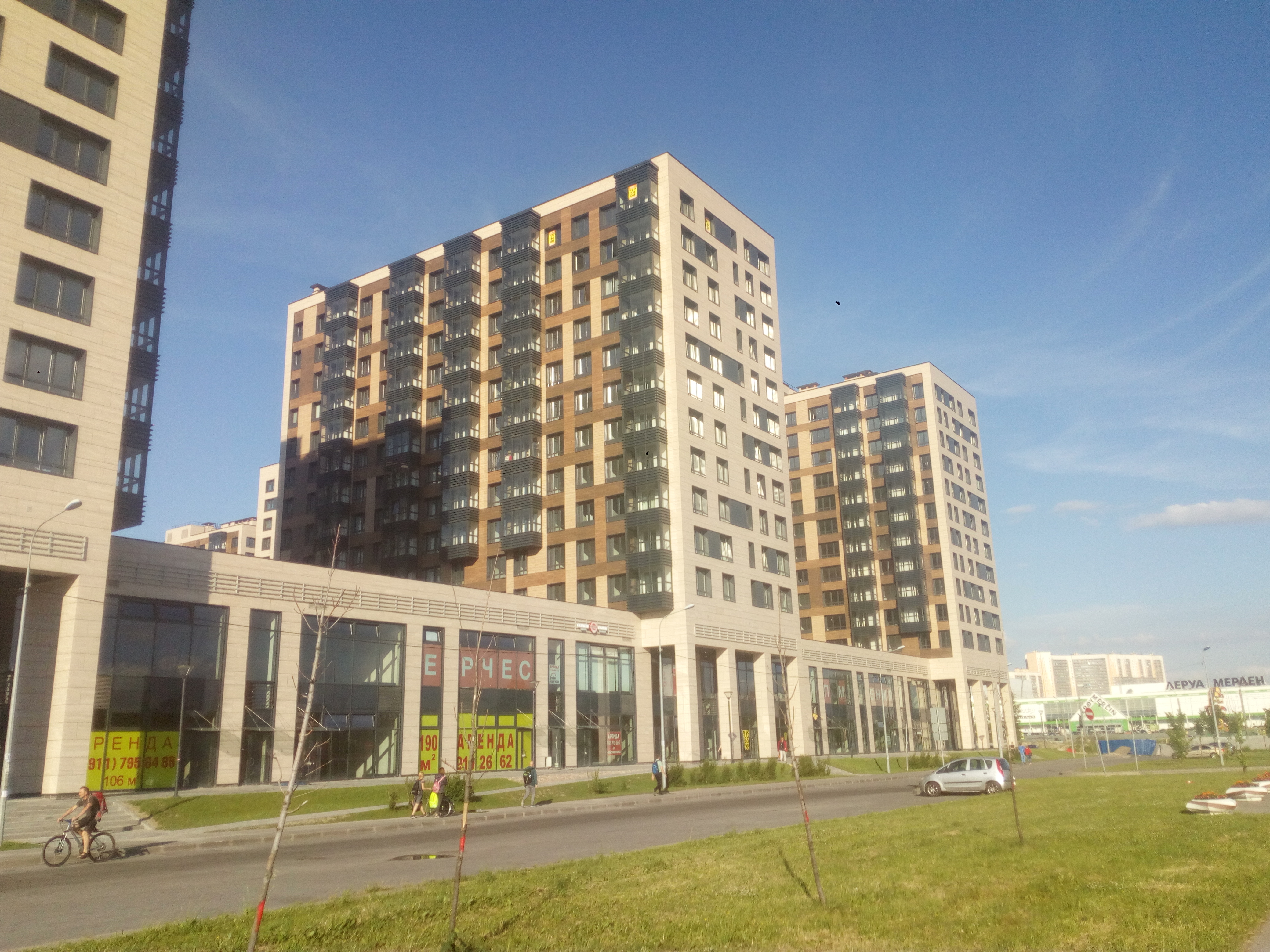 Дальневосточный пр. 12к2, парадная 5 Дальневосточный пр. 12к2, парадная 5