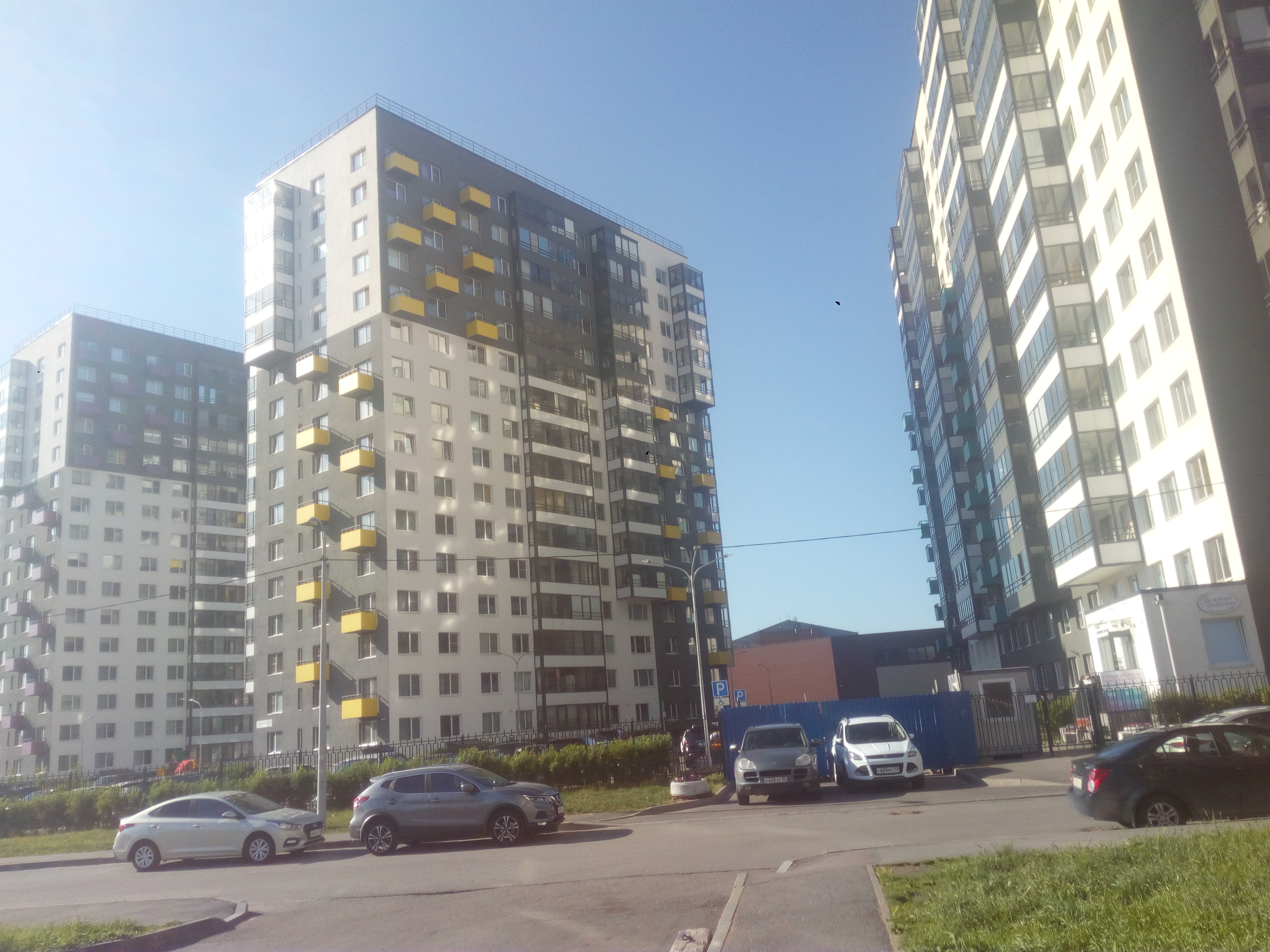 Союзный пр. 10, парадная 3 Союзный пр. 10, парадная 3