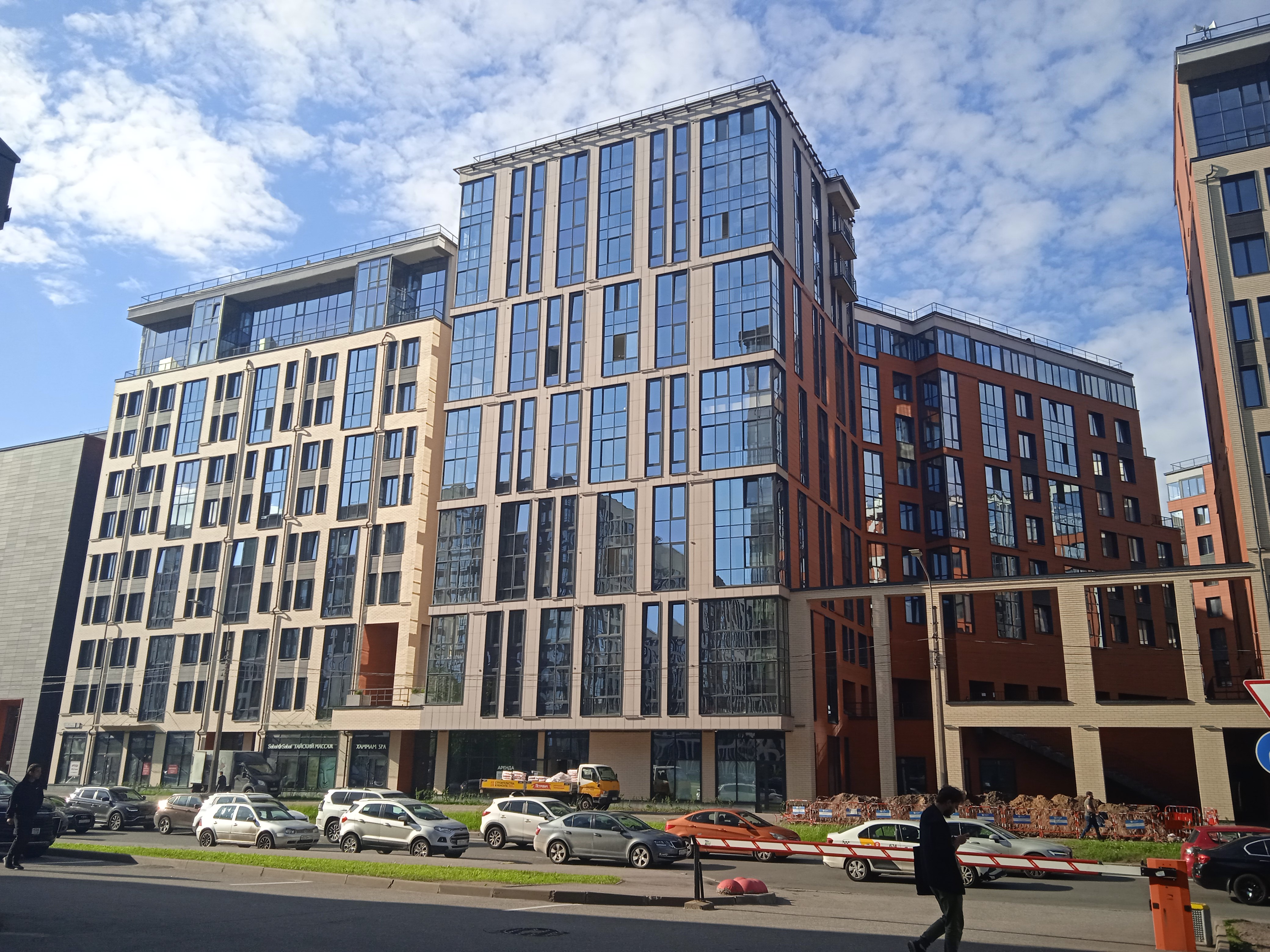 Белоостровская ул. 7, парадные 7-9 Белоостровская ул. 7, парадные 7-9