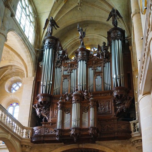 Орган церкви Сент-Этьен-дю-Мон
