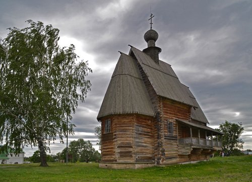 Деревянная церквушка