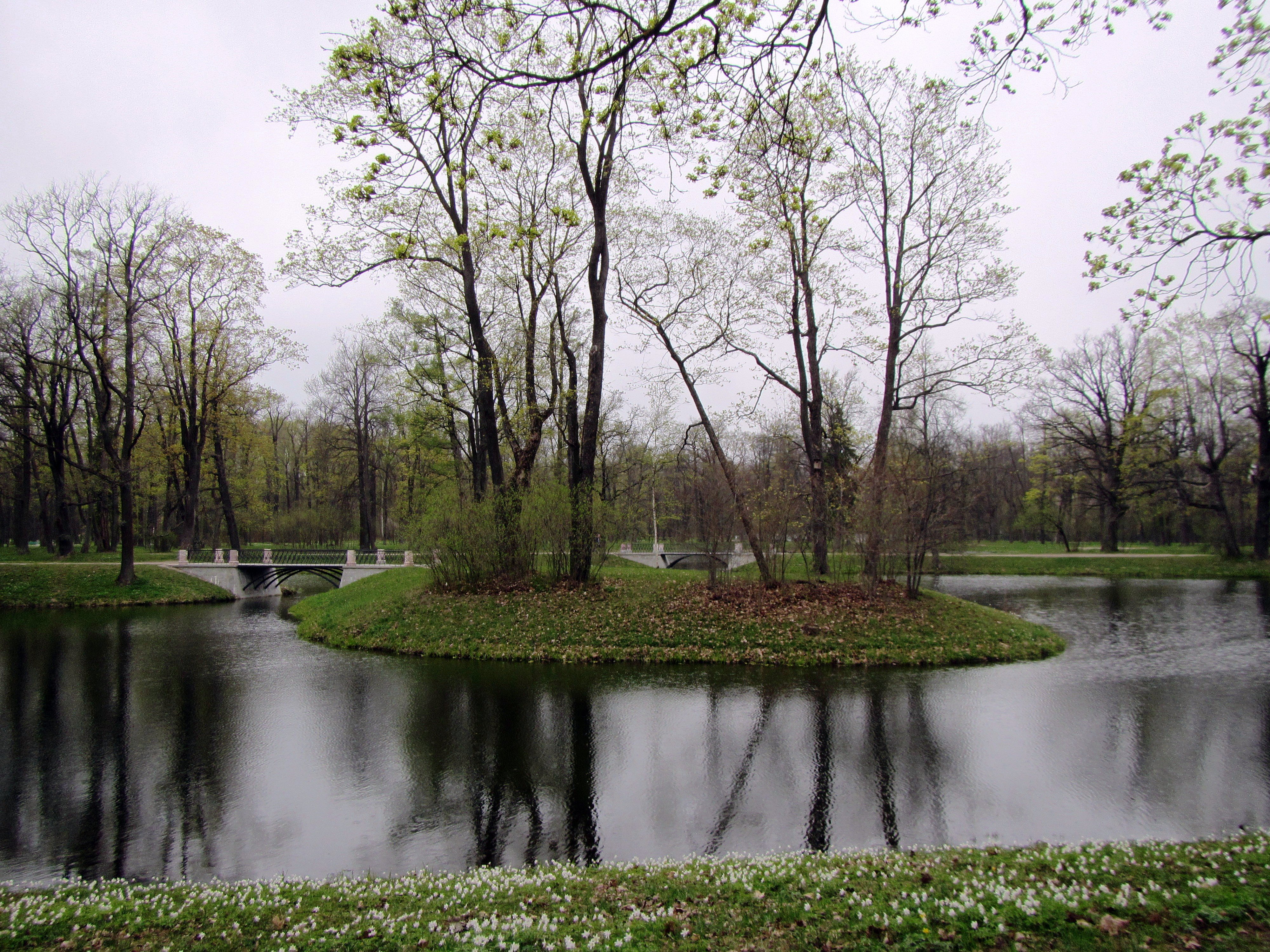 Царское село и Александровский парк весной