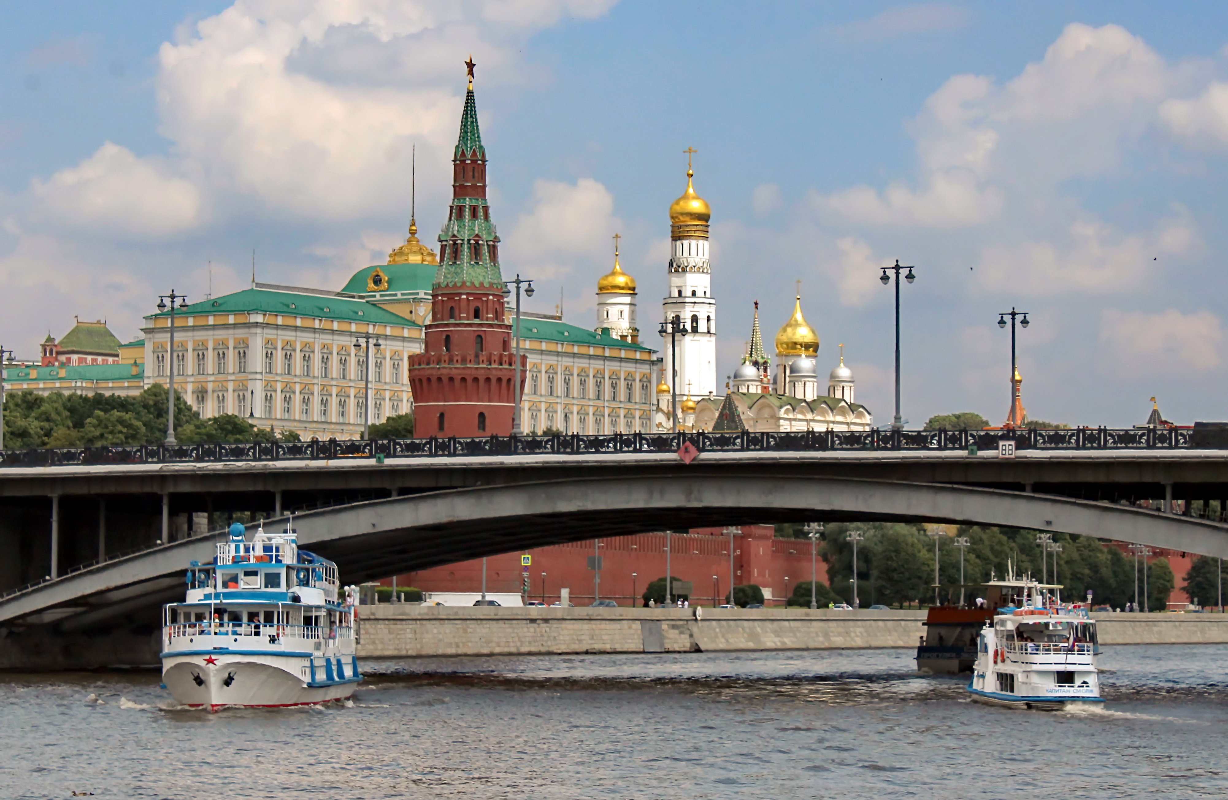 Каменный мост в Москве