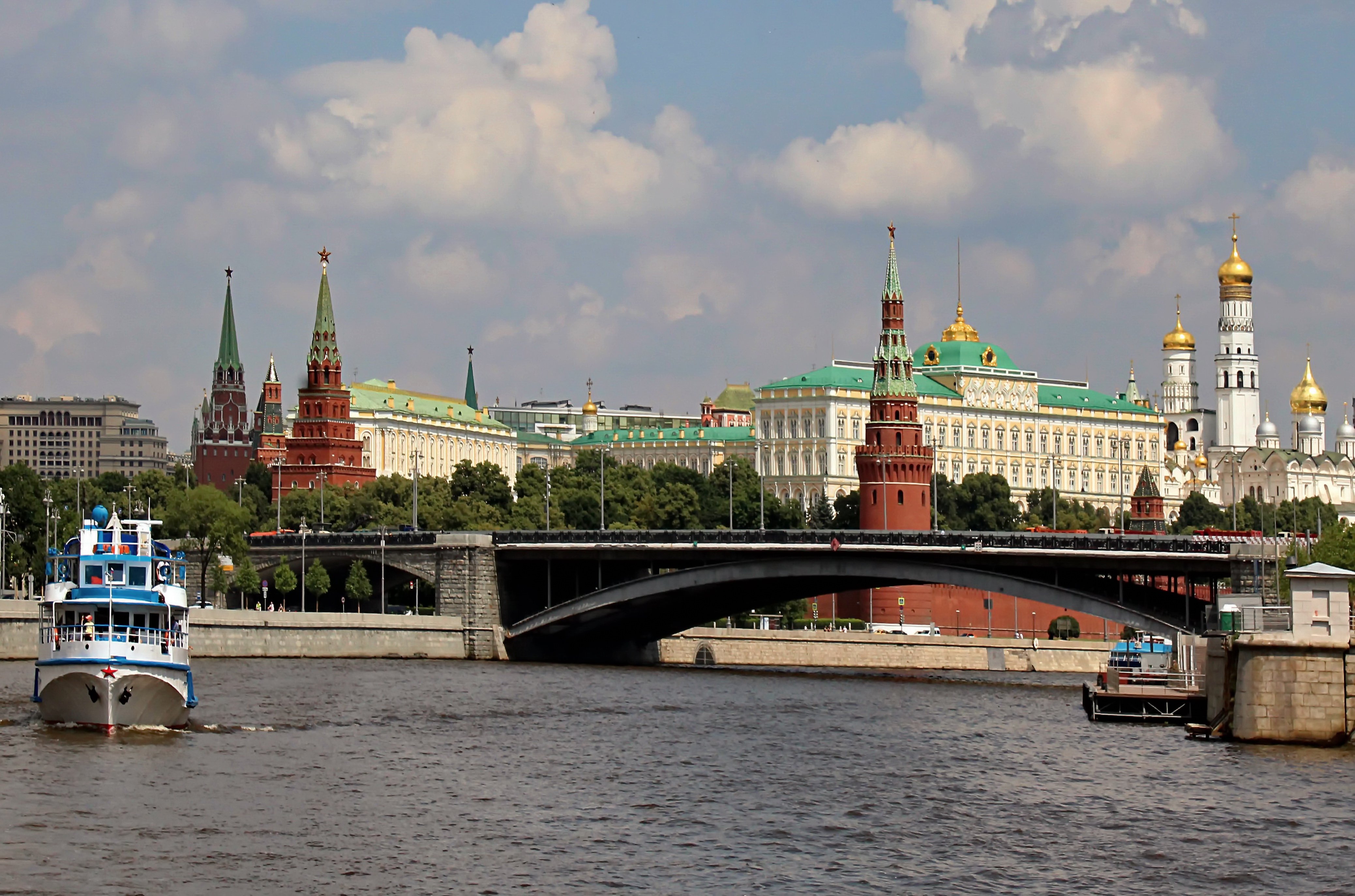 Набережная Москвы-реки Москва