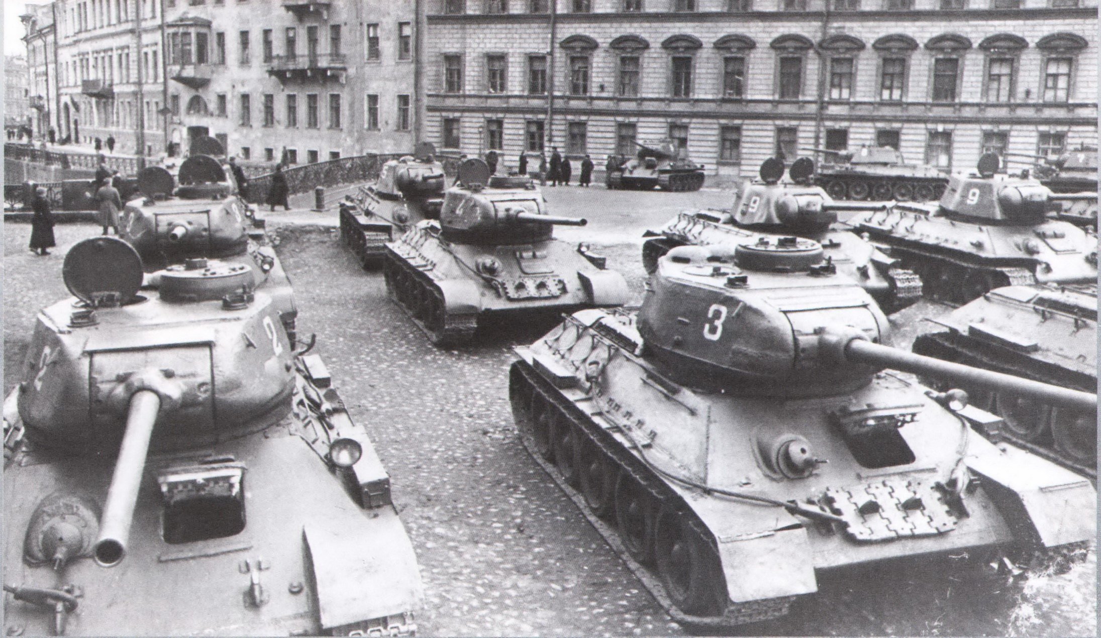 Отечественные ис. Танк т-34-85. Танк т34. Танк т 34 ВОВ. Танк т34 1945.