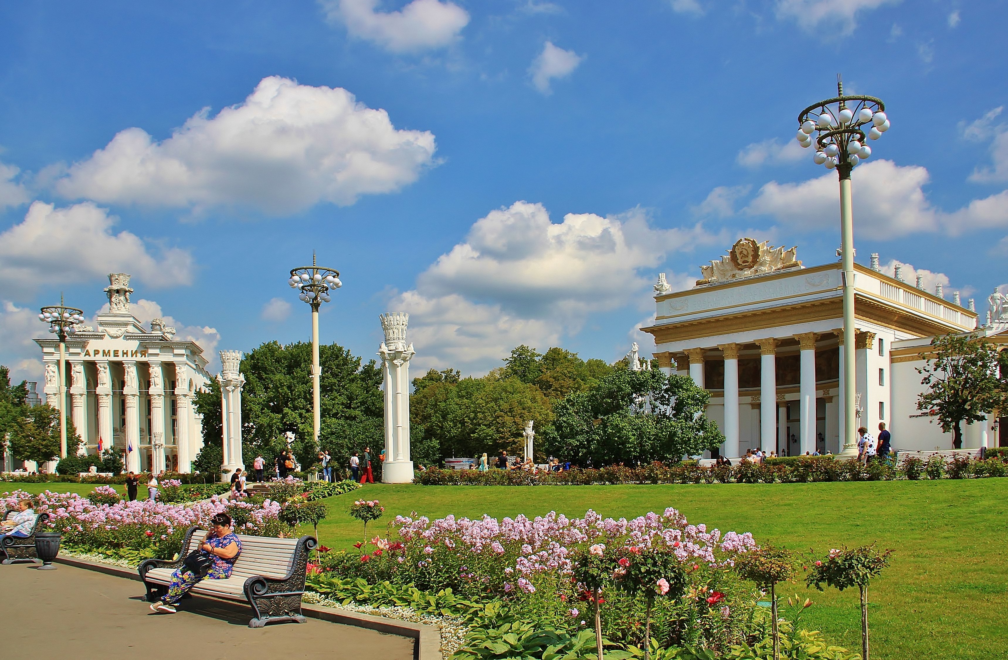 Площадь дружбы народов